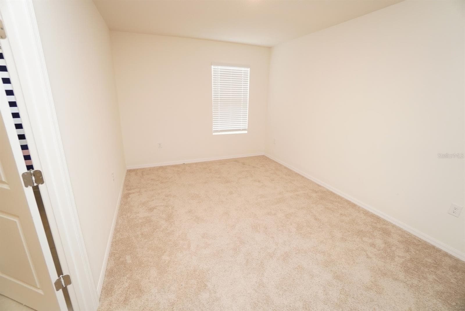 Single Family Residence at 5947 SW 86TH ST, OCALA, photo 11 of 17