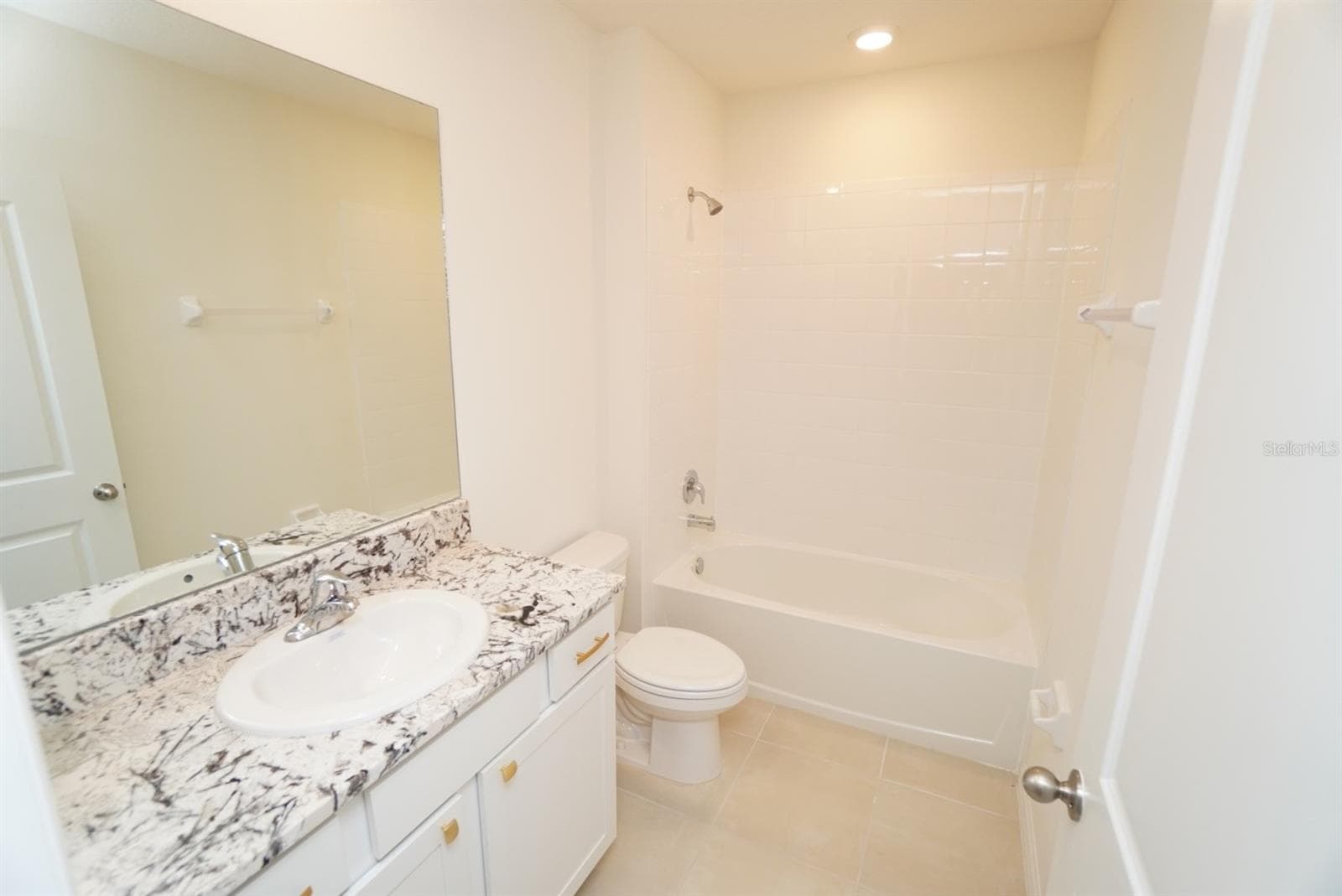 Single Family Residence at 5947 SW 86TH ST, OCALA, photo 12 of 17