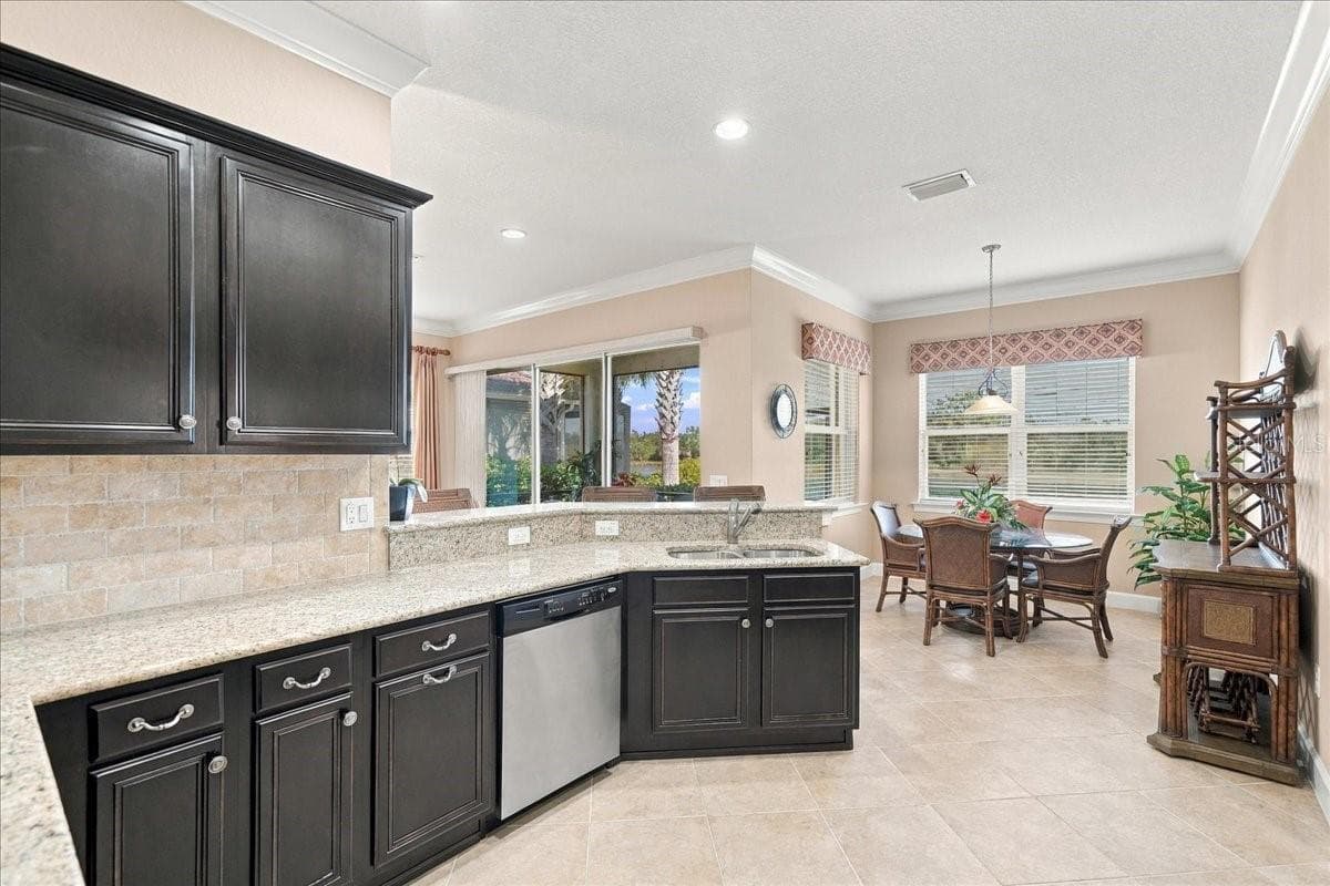 Villa at 13121 CREEKSIDE LN, PORT CHARLOTTE, photo 12 of 62