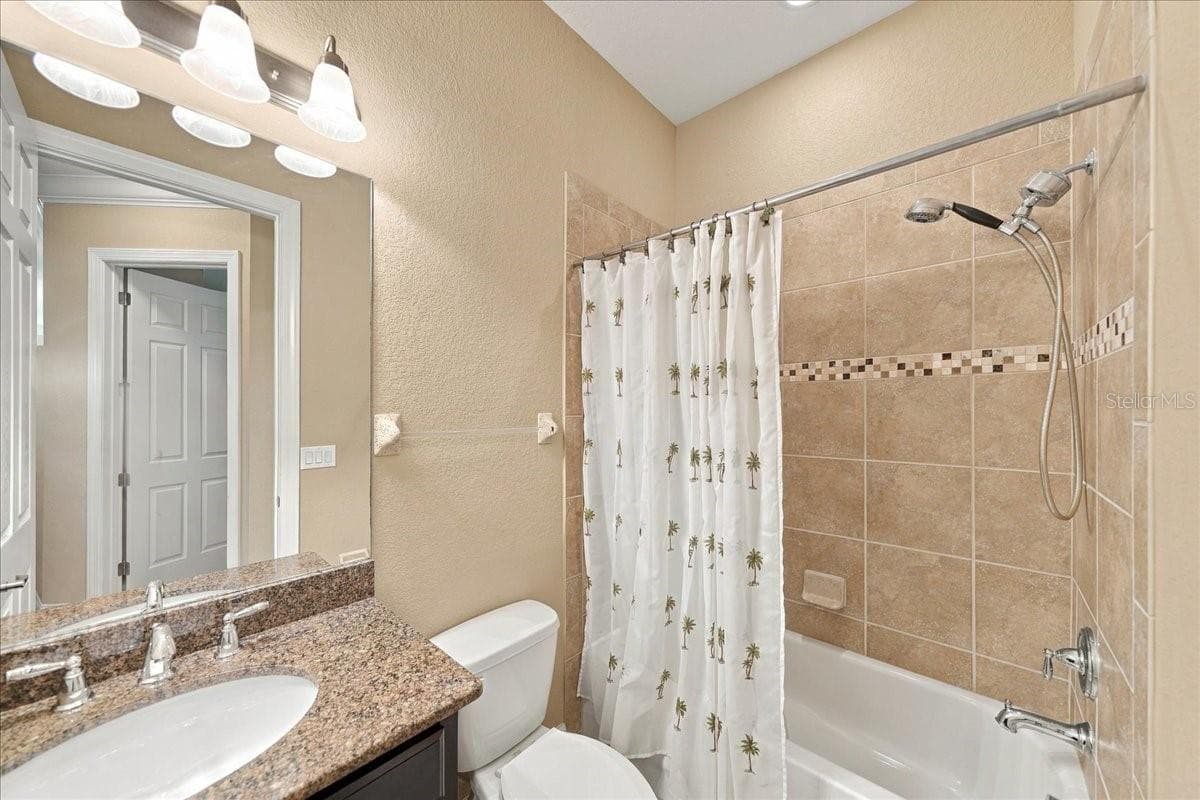 Villa at 13121 CREEKSIDE LN, PORT CHARLOTTE, photo 17 of 62