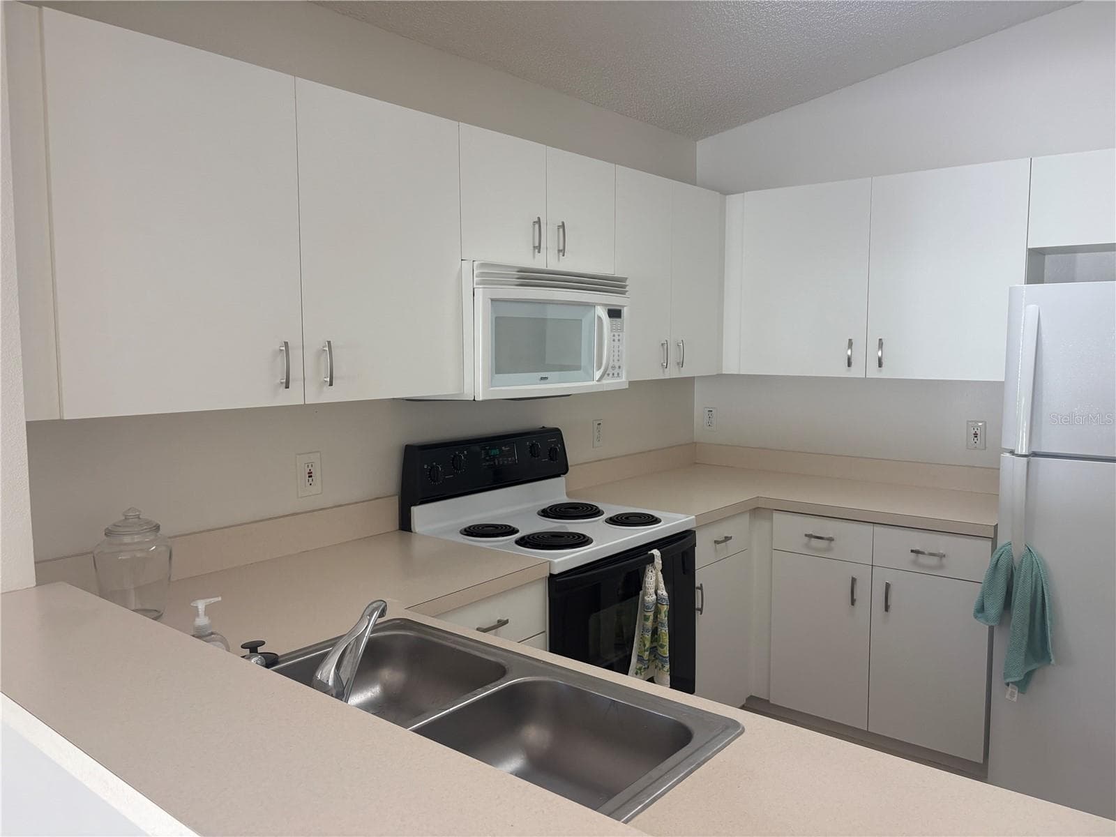 Single Family Residence at 2120 BRAXTON ST, CLERMONT, photo 10 of 31