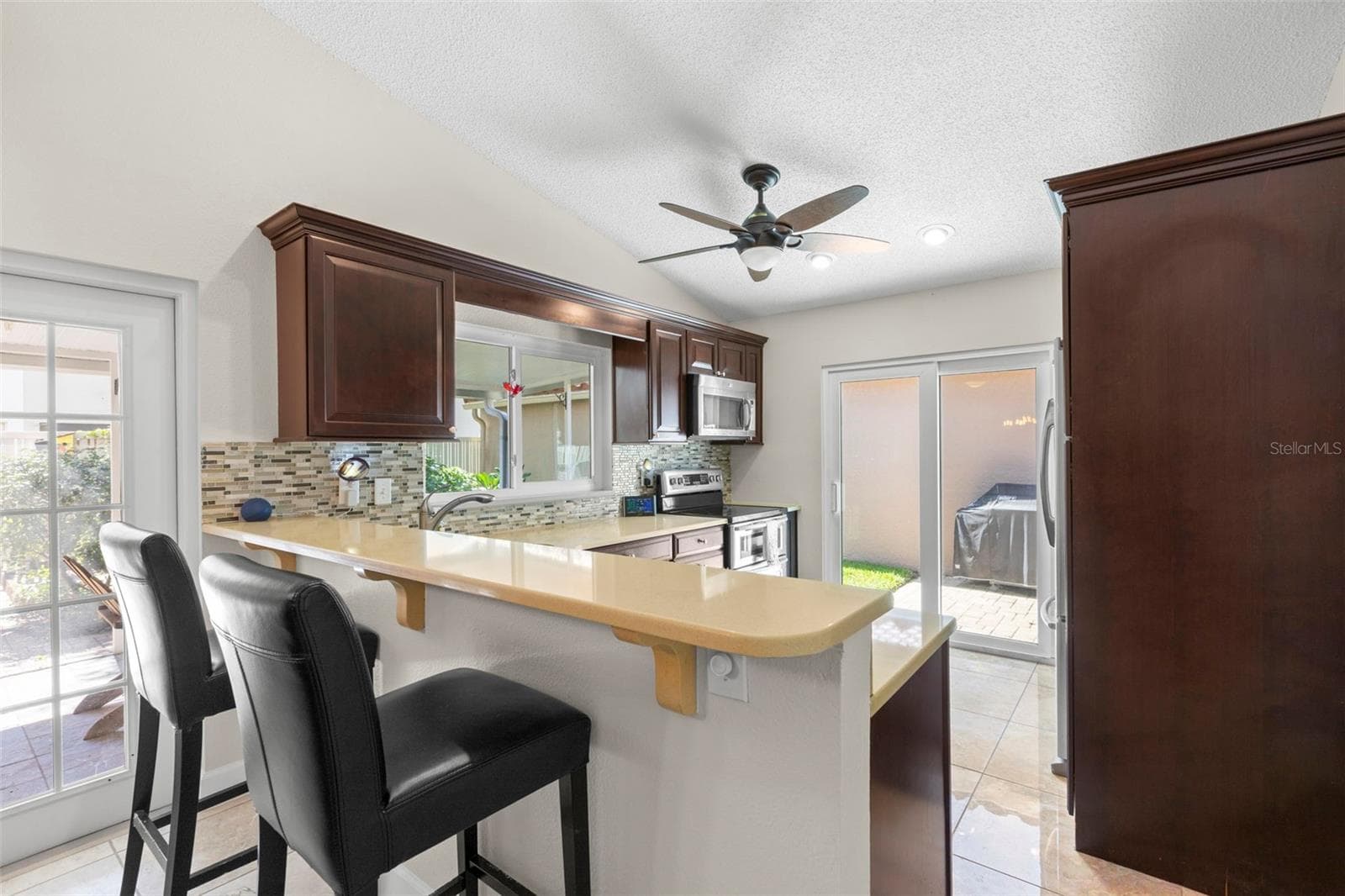 Villa at 495 ST TROPEZ CIR NE, ST PETERSBURG, photo 8 of 31