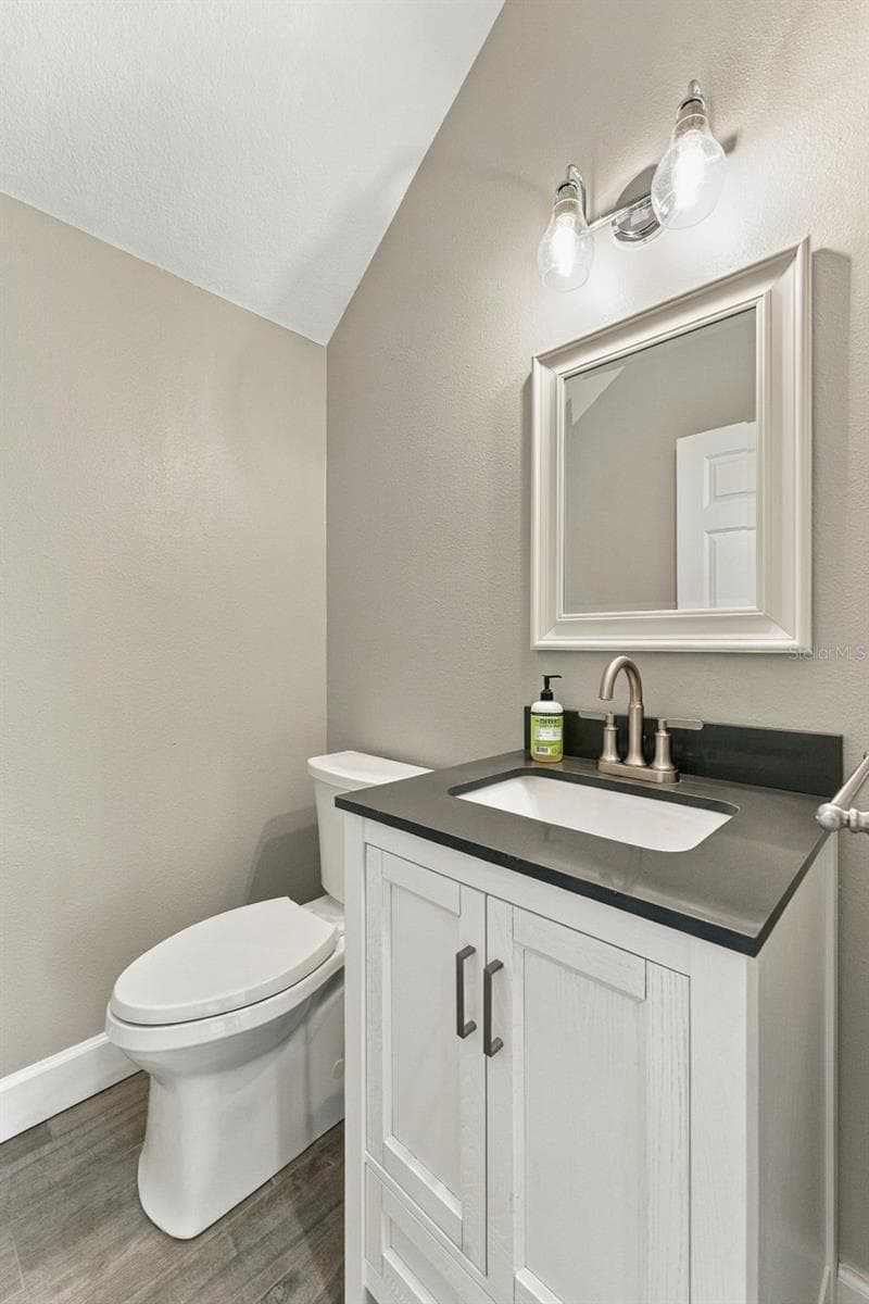 Townhouse at 14454 MIRABELLE VISTA CIR, TAMPA, photo 13 of 52