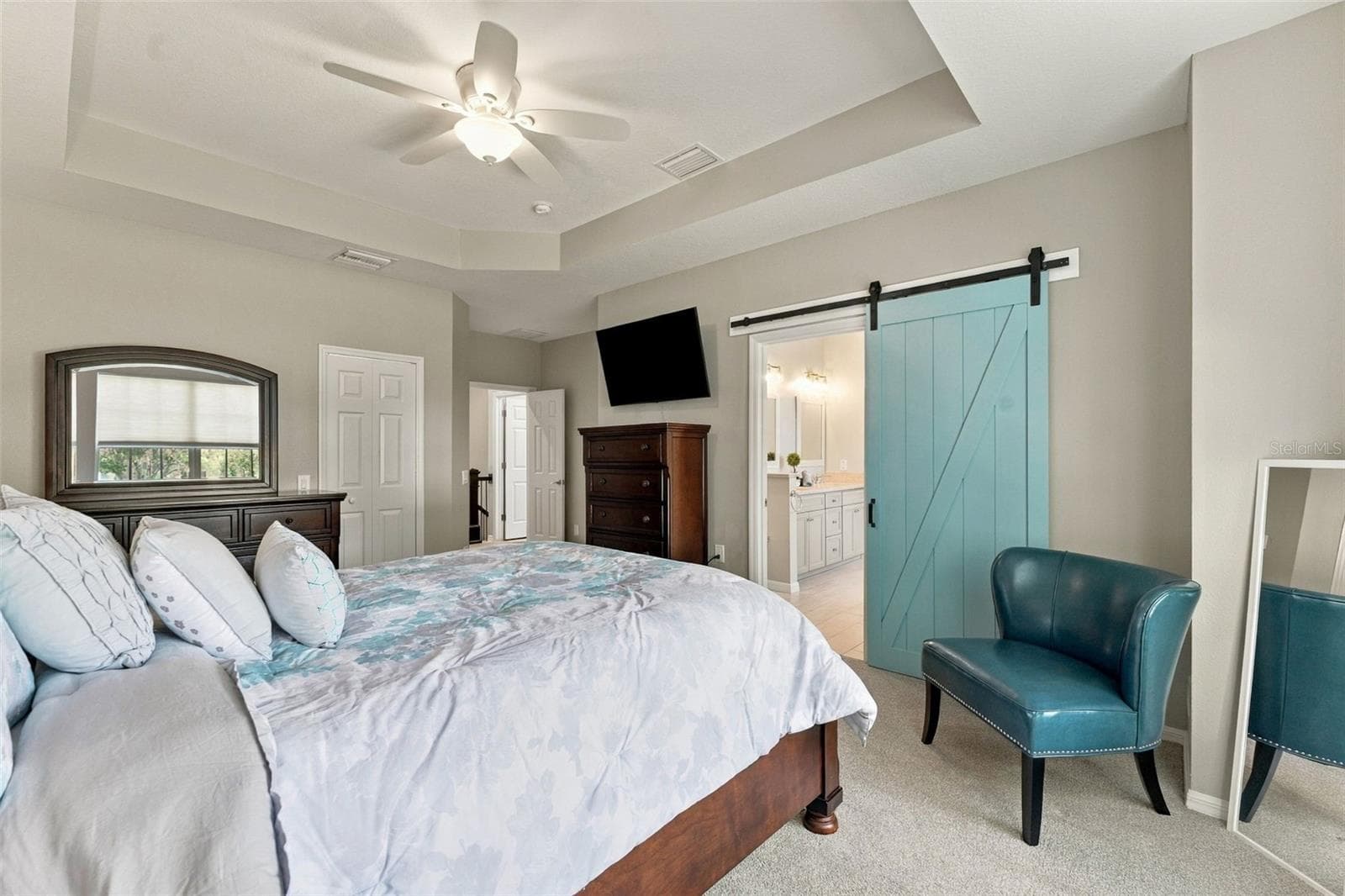 Townhouse at 14454 MIRABELLE VISTA CIR, TAMPA, photo 17 of 52