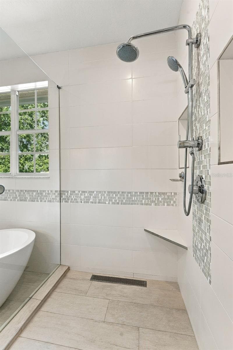 Townhouse at 14454 MIRABELLE VISTA CIR, TAMPA, photo 22 of 52