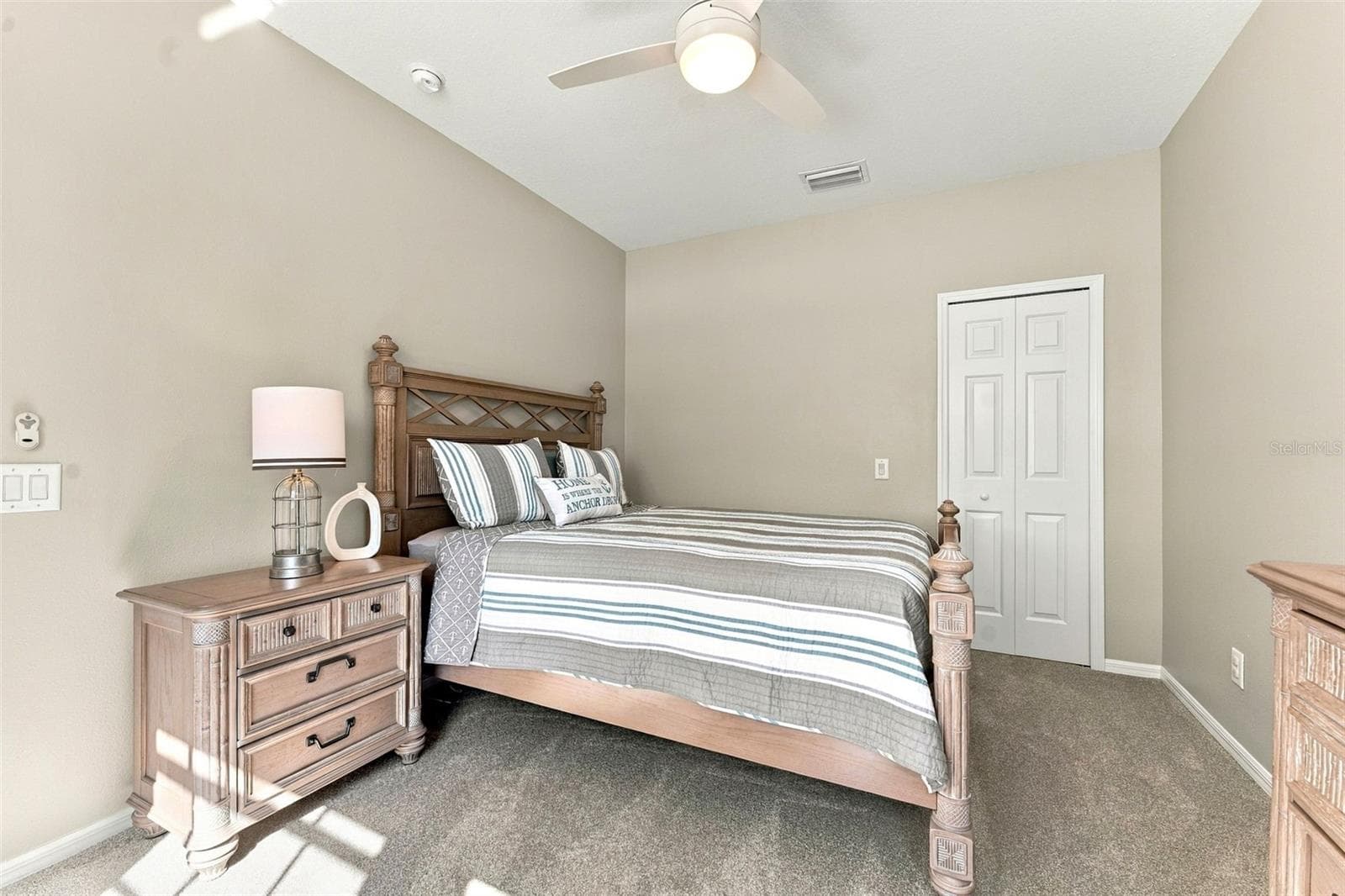 Townhouse at 14454 MIRABELLE VISTA CIR, TAMPA, photo 32 of 52