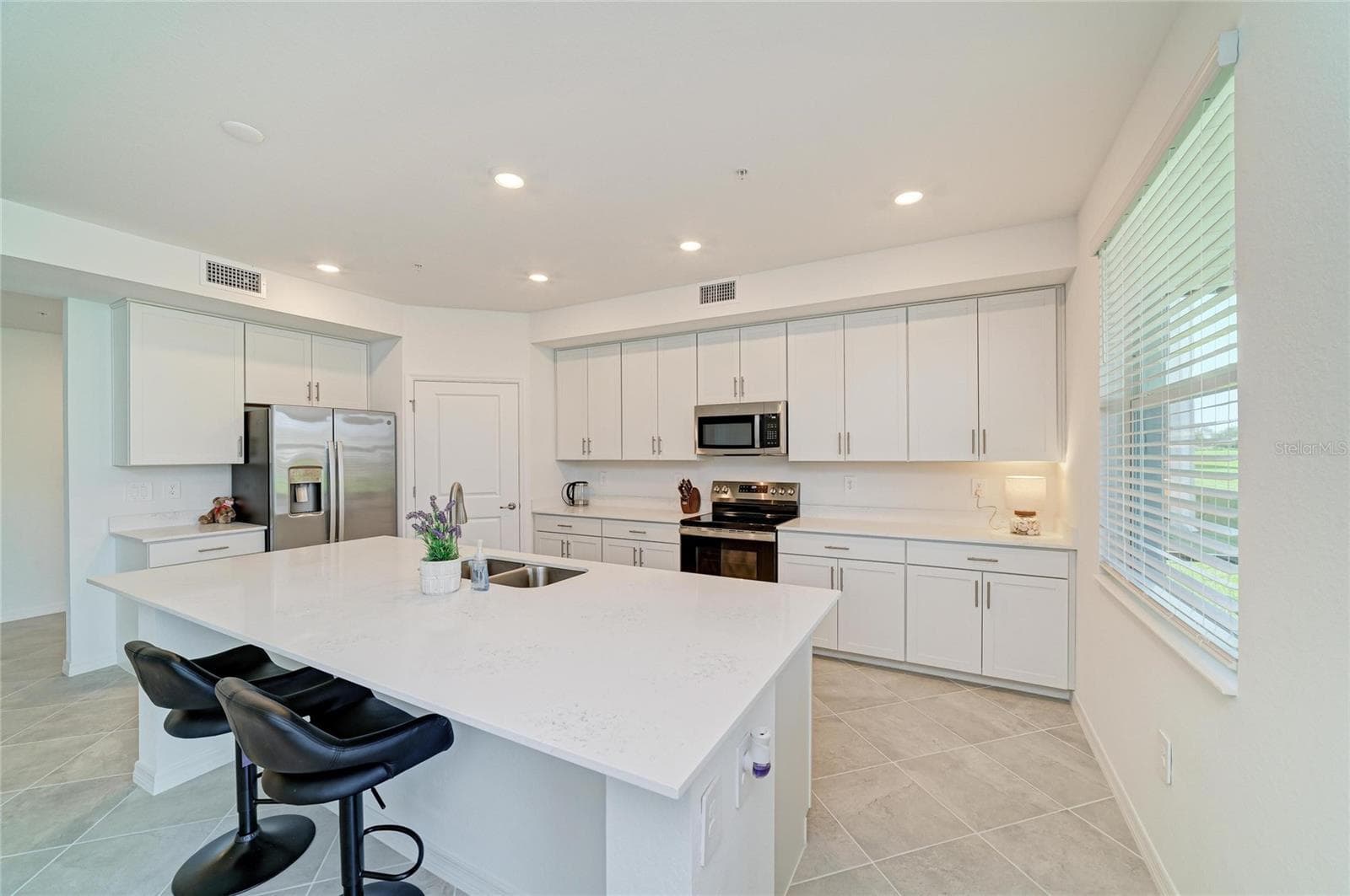 Condominium at 13018 BLACKBERRY CT #50-101, VENICE, photo 11 of 100