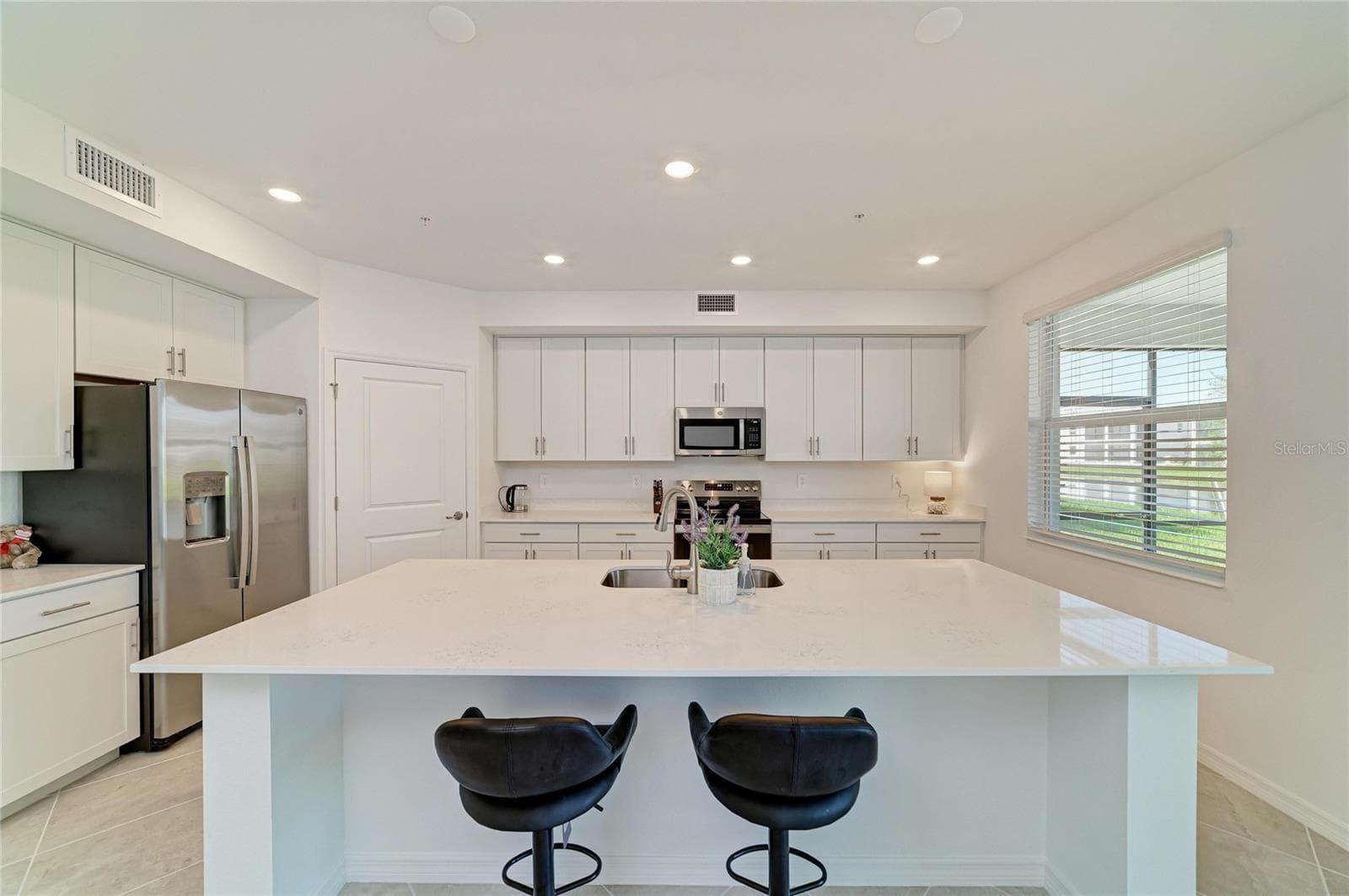 Condominium at 13018 BLACKBERRY CT #50-101, VENICE, photo 14 of 100