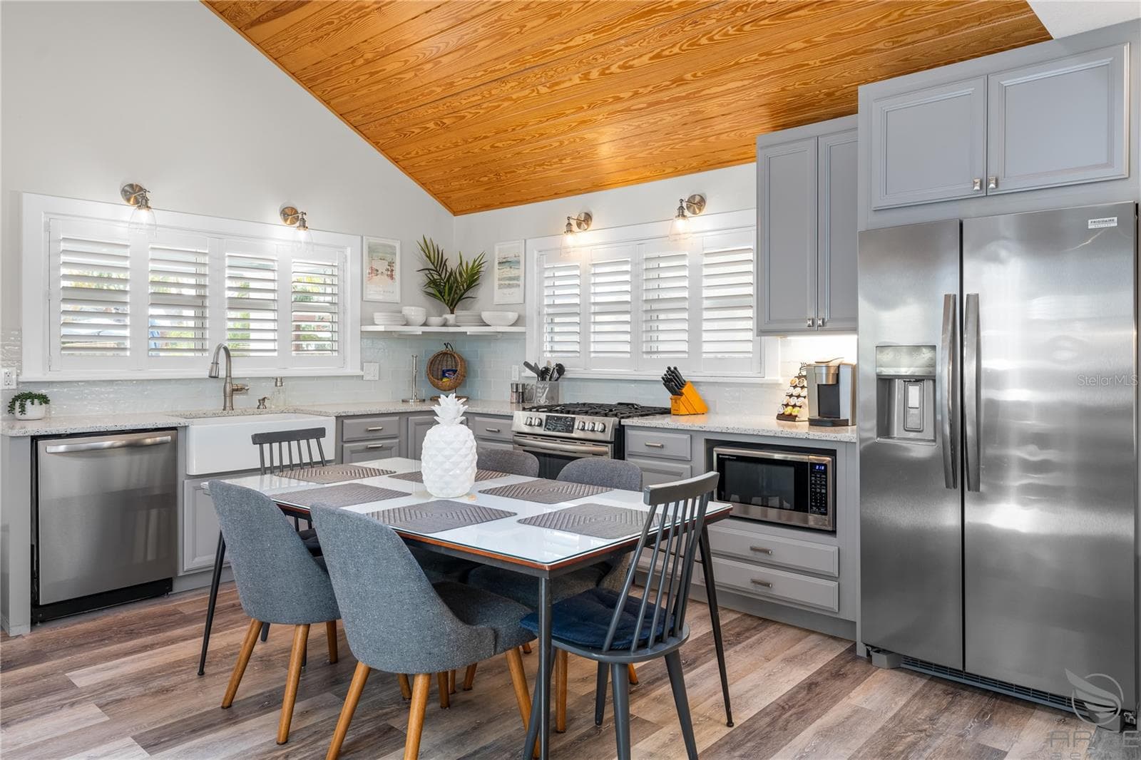 Single Family Residence at 305 LIVE OAK, NEW SMYRNA BEACH, photo 19 of 52