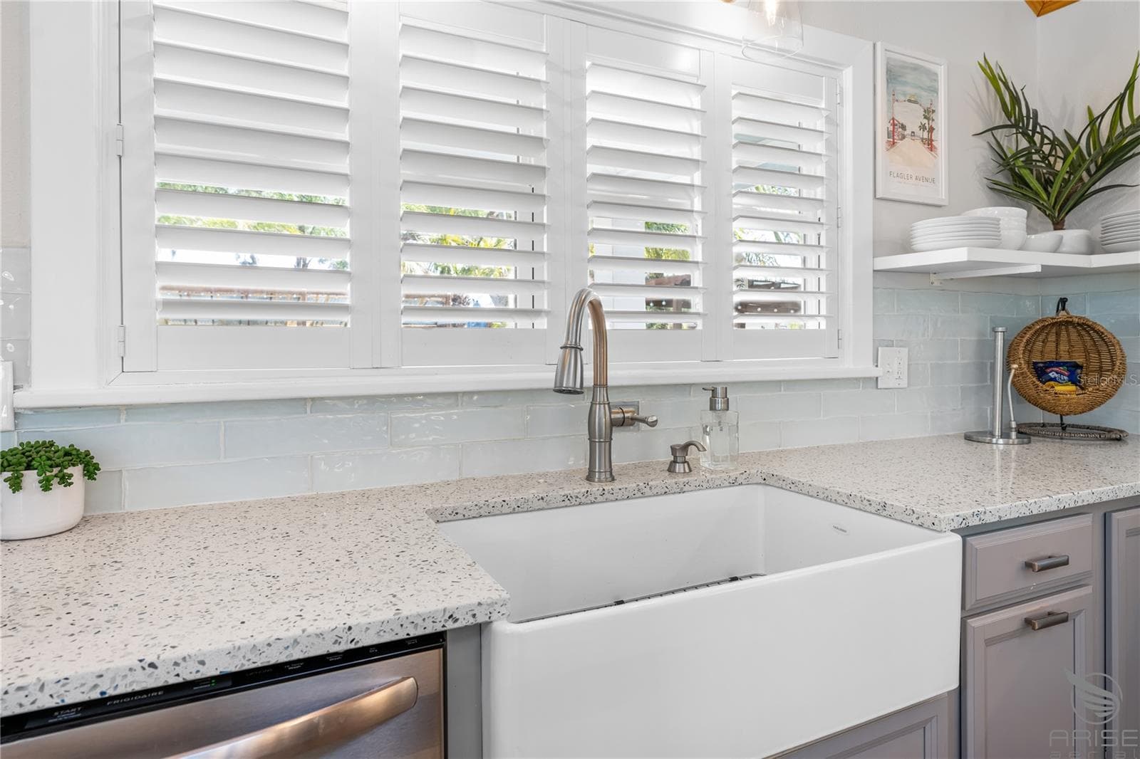 Single Family Residence at 305 LIVE OAK, NEW SMYRNA BEACH, photo 23 of 52