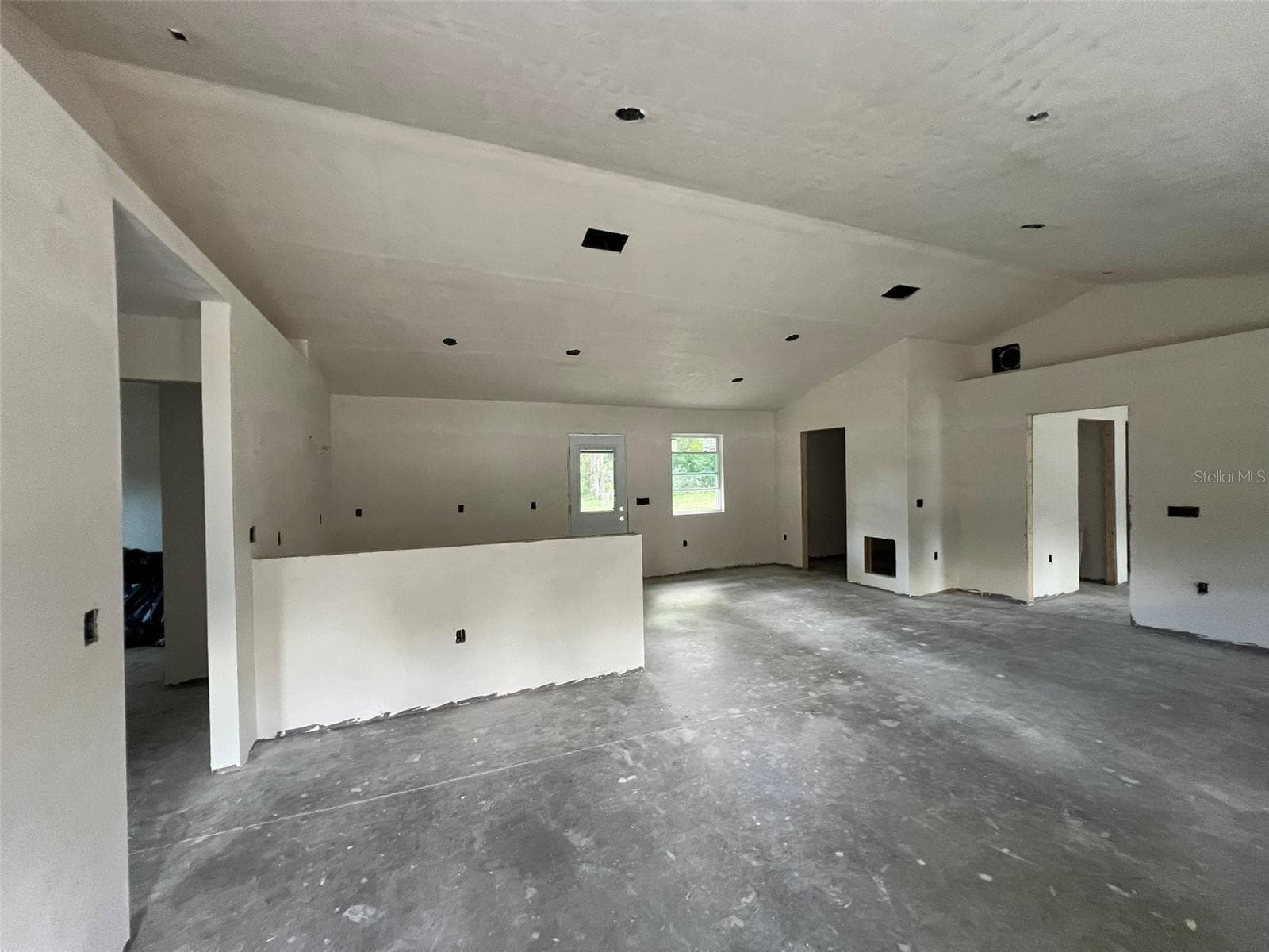 Single Family Residence at 23279 NW 179TH PL, HIGH SPRINGS, photo 2 of 16