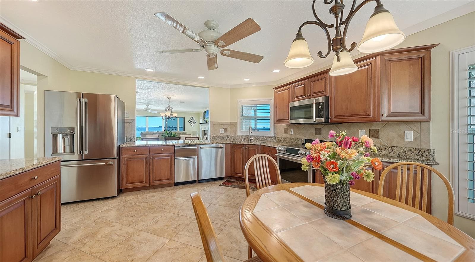 Condominium at 4533 BAY CLUB DR #11, BRADENTON, photo 8 of 45