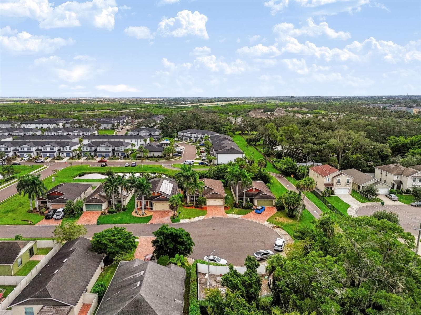 Single Family Residence at 105 SAN LORENZO CT, BRADENTON, photo 3 of 42