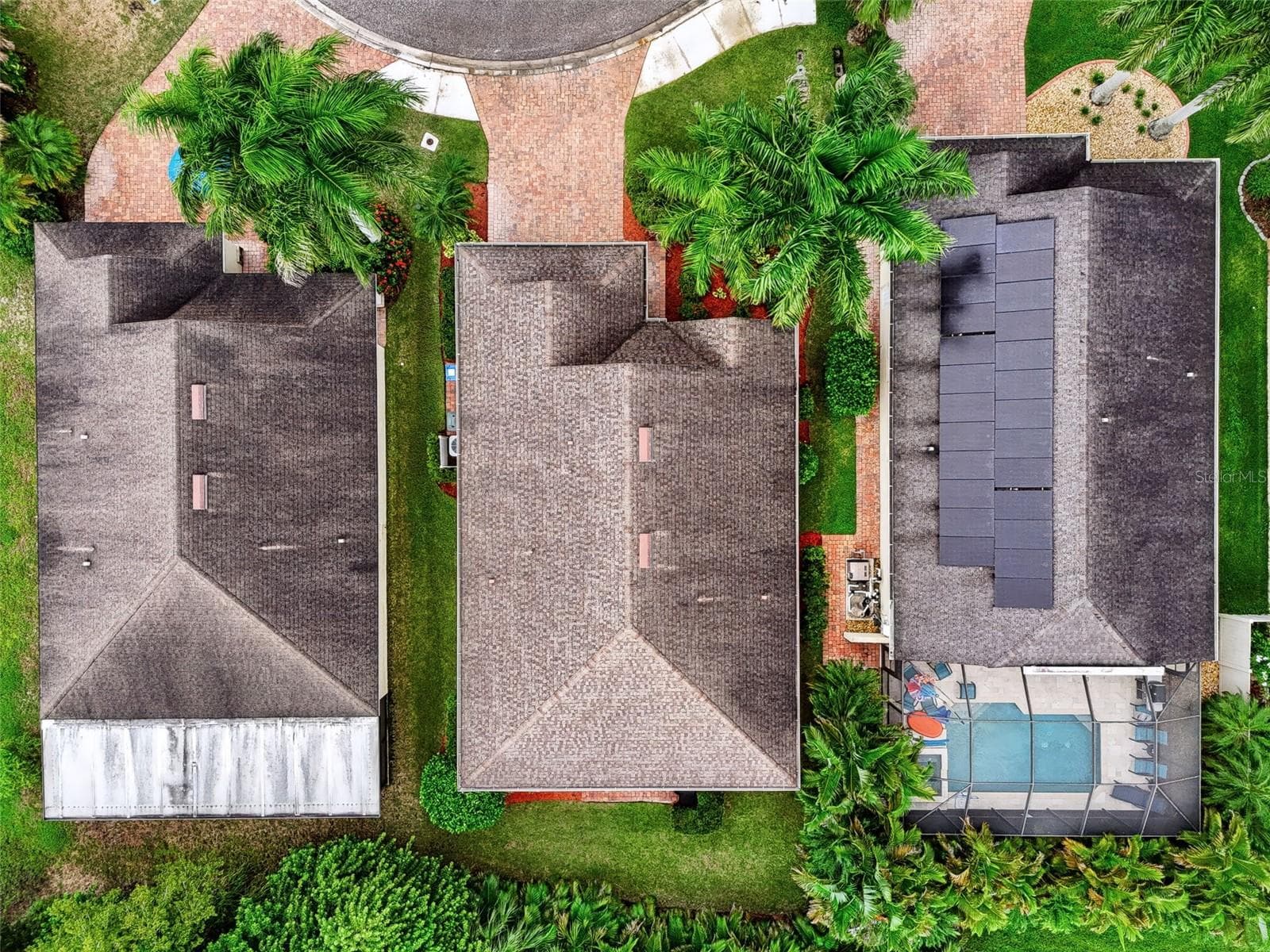 Single Family Residence at 105 SAN LORENZO CT, BRADENTON, photo 6 of 42