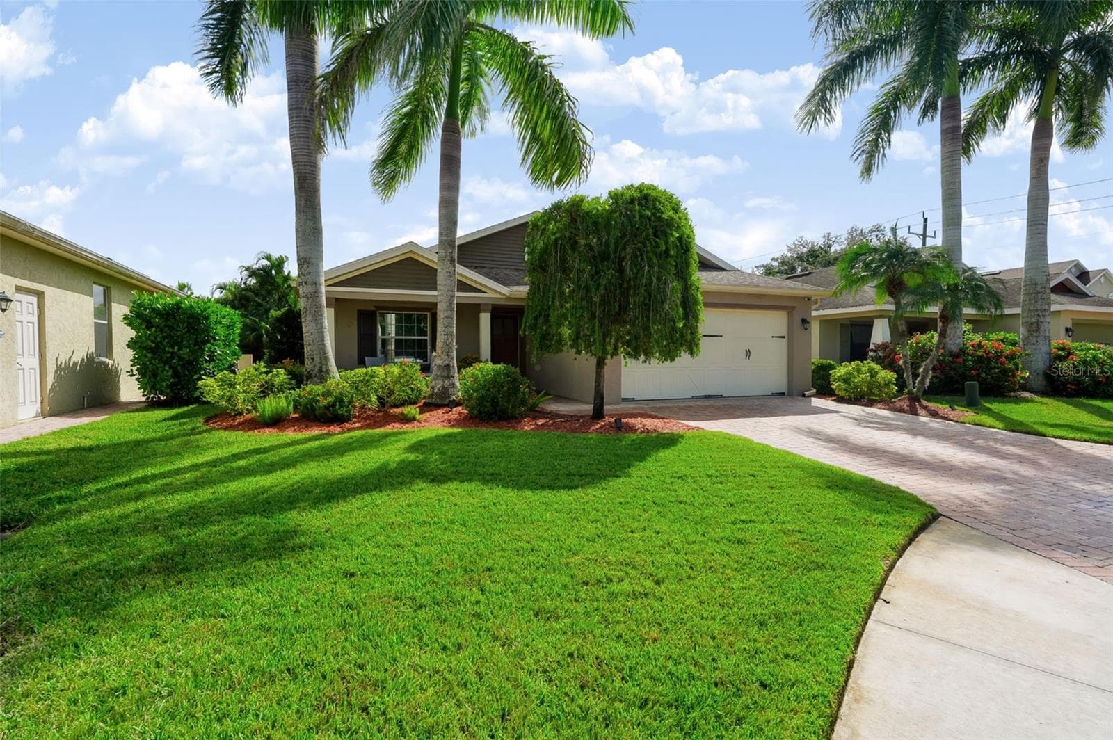 Single Family Residence at 105 SAN LORENZO CT, BRADENTON, photo 8 of 42