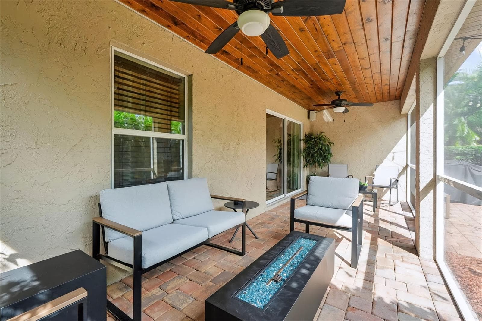 Single Family Residence at 105 SAN LORENZO CT, BRADENTON, photo 37 of 42
