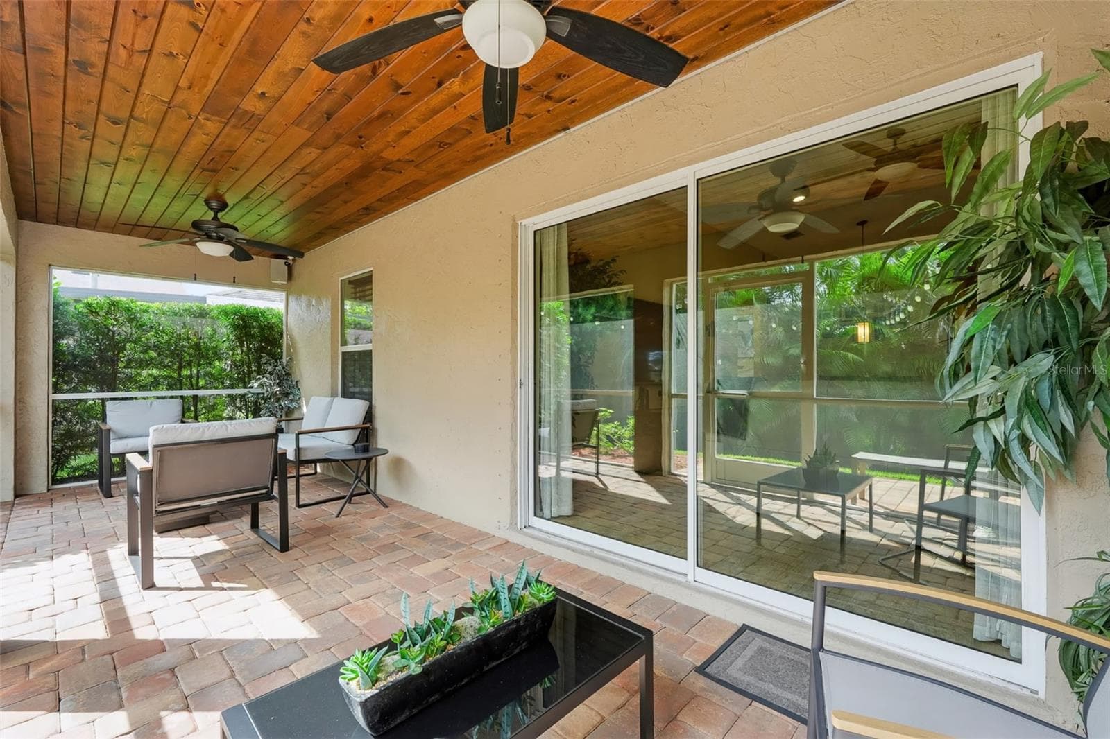 Single Family Residence at 105 SAN LORENZO CT, BRADENTON, photo 38 of 42