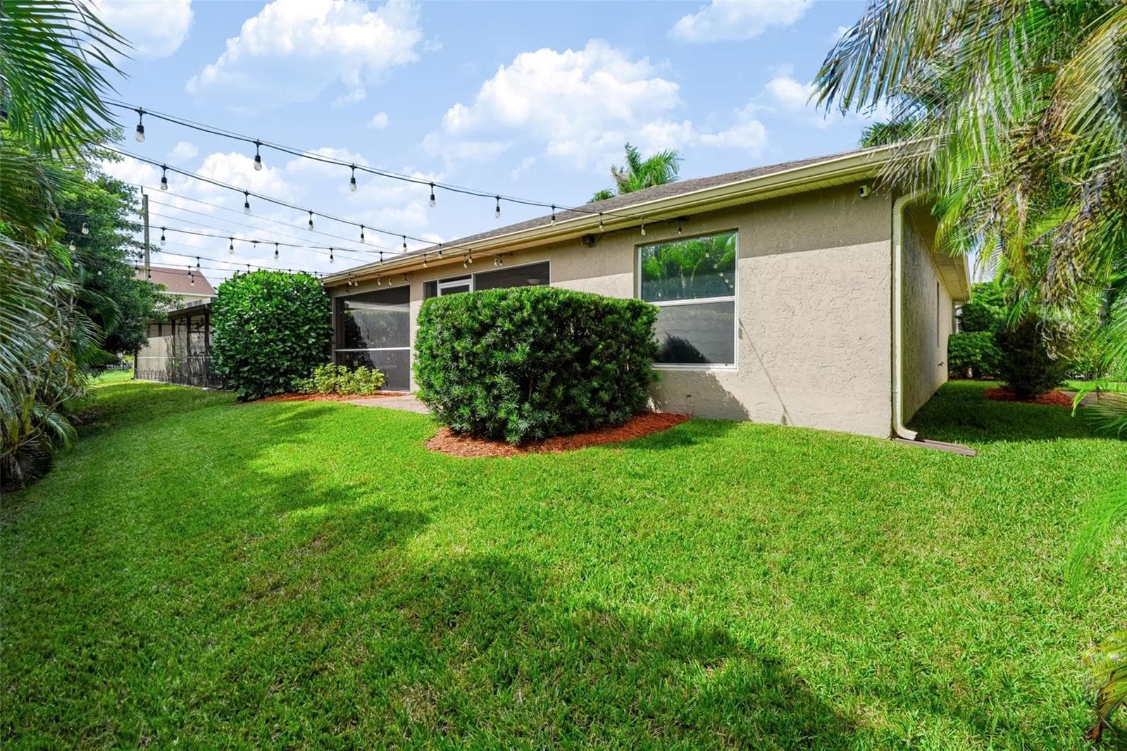 Single Family Residence at 105 SAN LORENZO CT, BRADENTON, photo 40 of 42