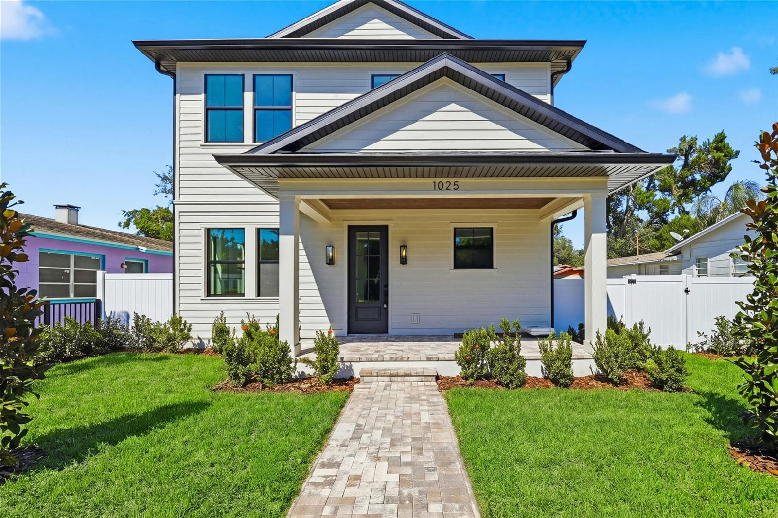 Single Family Residence at 1025 MELROSE AVE S, ST PETERSBURG, photo 2 of 48