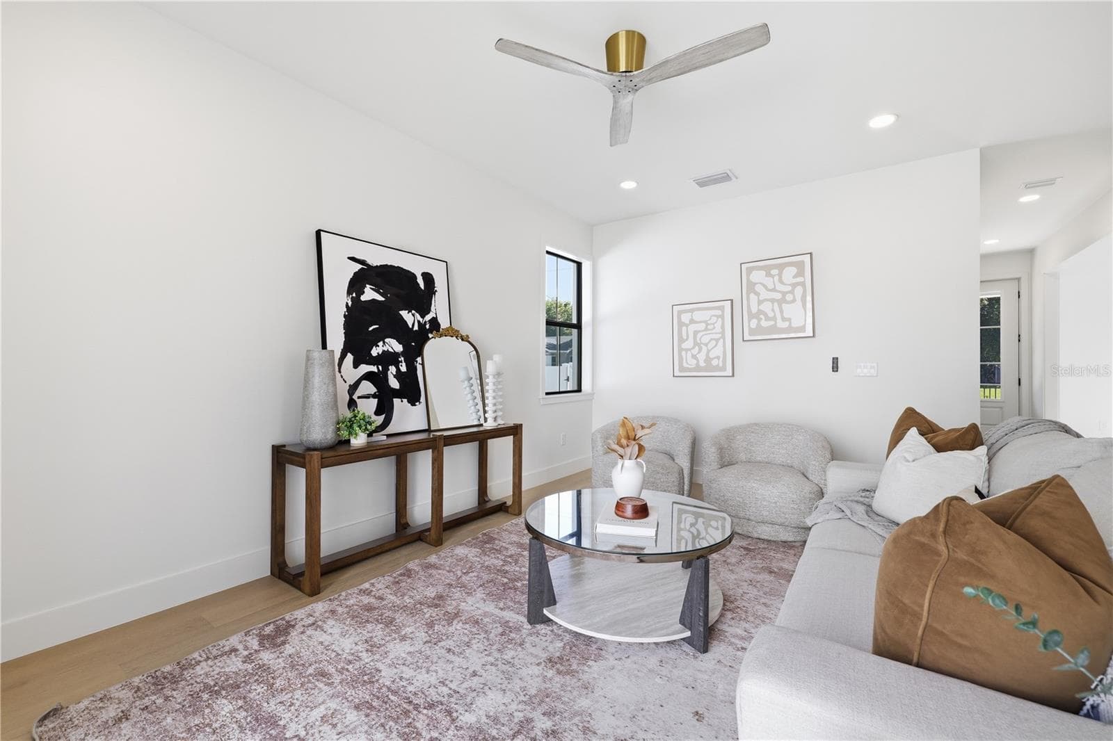 Single Family Residence at 1025 MELROSE AVE S, ST PETERSBURG, photo 14 of 48