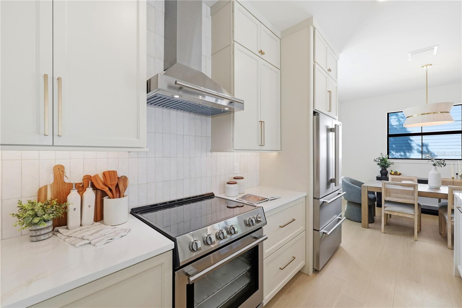 Single Family Residence at 1025 MELROSE AVE S, ST PETERSBURG, photo 19 of 48