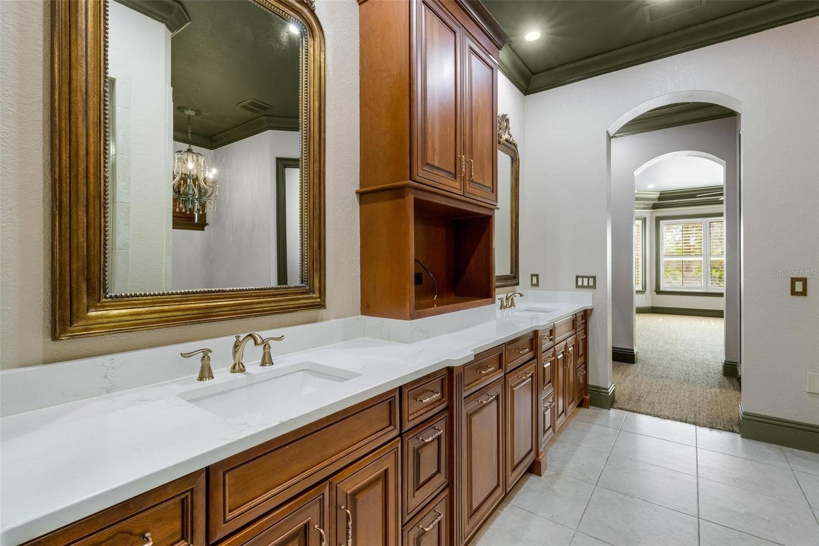 Elegantly appointed and a very functional design. - 2734 BELLERIVE DR, LAKELAND