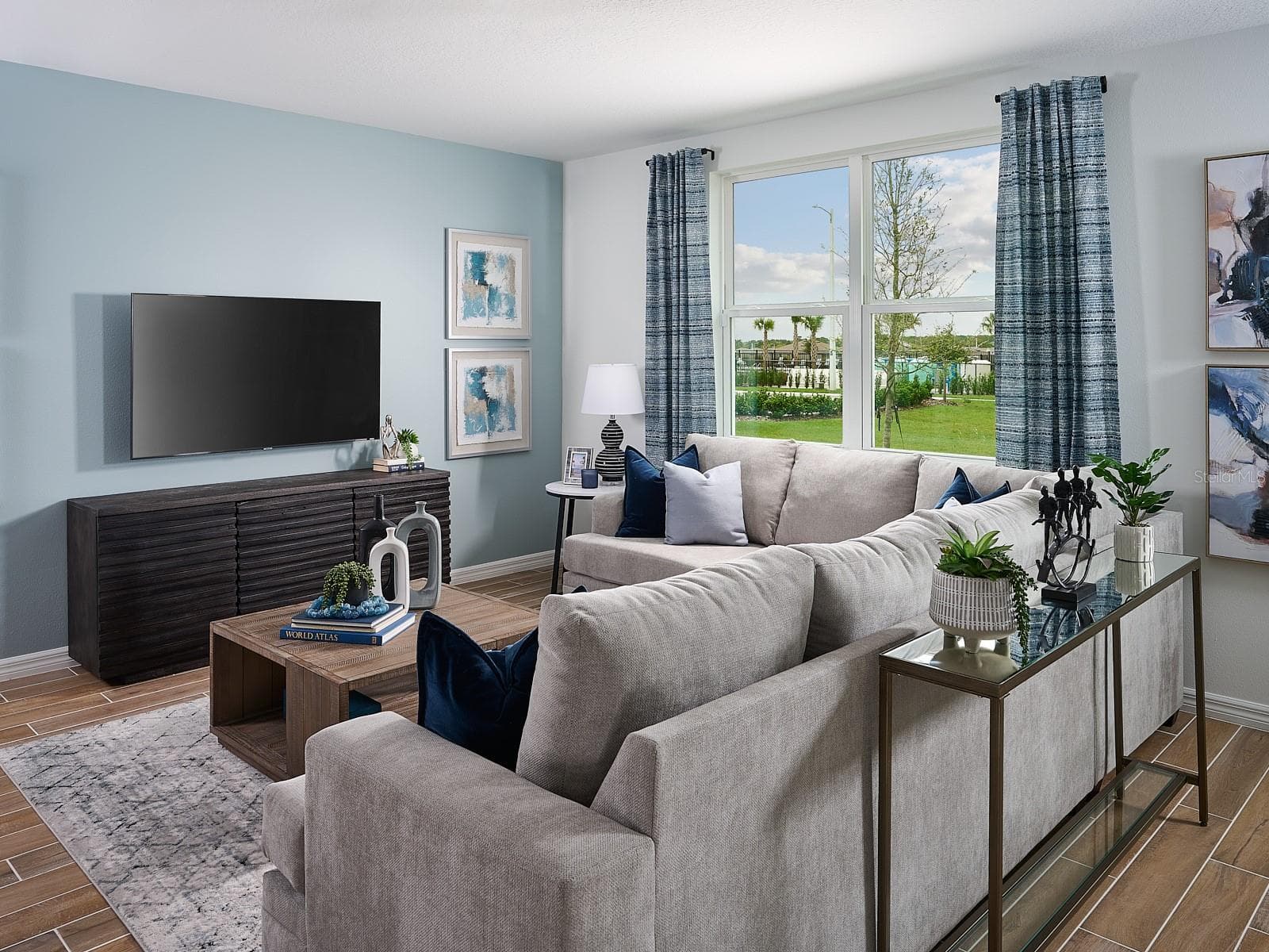 Photo is not of the actual home, but is an inspirational photo of builder’s model home and may depict options, furnishings, and/or decorator features that are not included. - 2041 ROSEWOOD DR, BARTOW