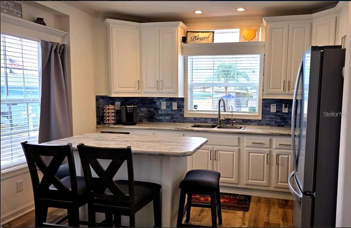 Manufactured Home at 7060 FAIRVIEW VILLAGE CIR, WINTER HAVEN, photo 9 of 44
