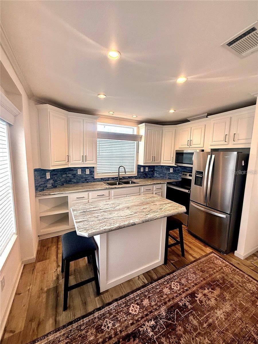 Manufactured Home at 7060 FAIRVIEW VILLAGE CIR, WINTER HAVEN, photo 10 of 44