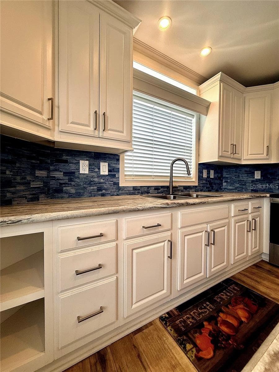 Manufactured Home at 7060 FAIRVIEW VILLAGE CIR, WINTER HAVEN, photo 11 of 44