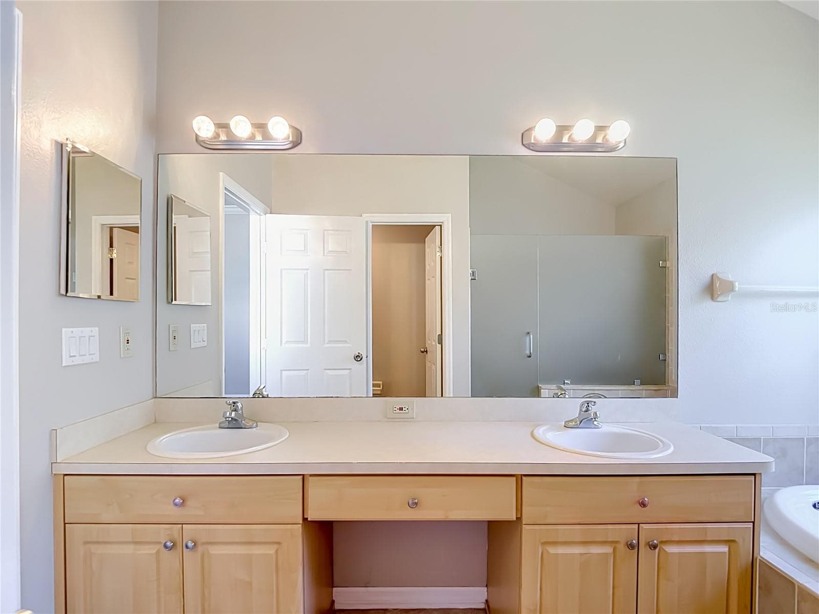 Single Family Residence at 5423 BRADDOCK DR, ZEPHYRHILLS, photo 63 of 80
