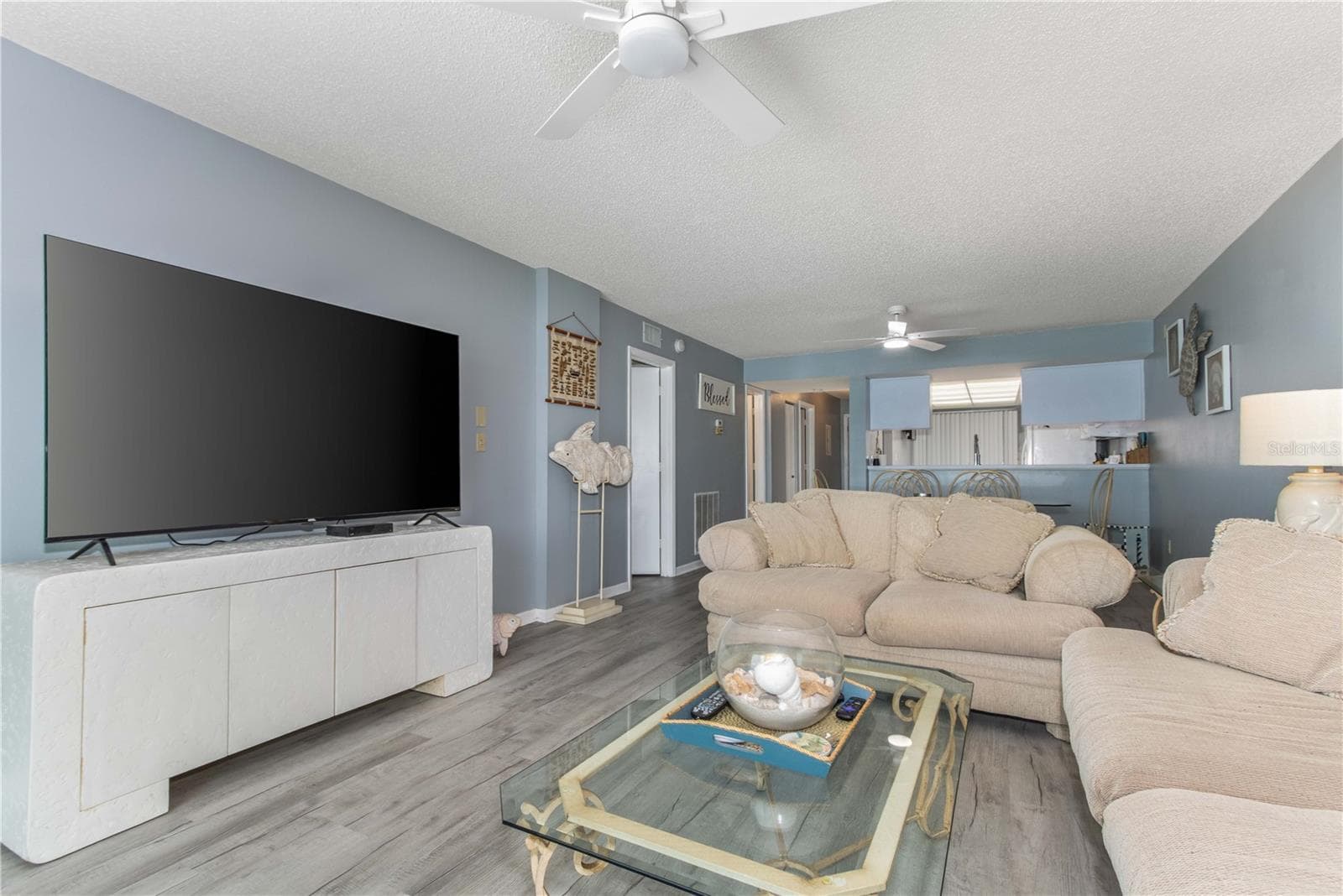 Condominium at 650 ISLAND WAY #602, CLEARWATER, photo 9 of 40