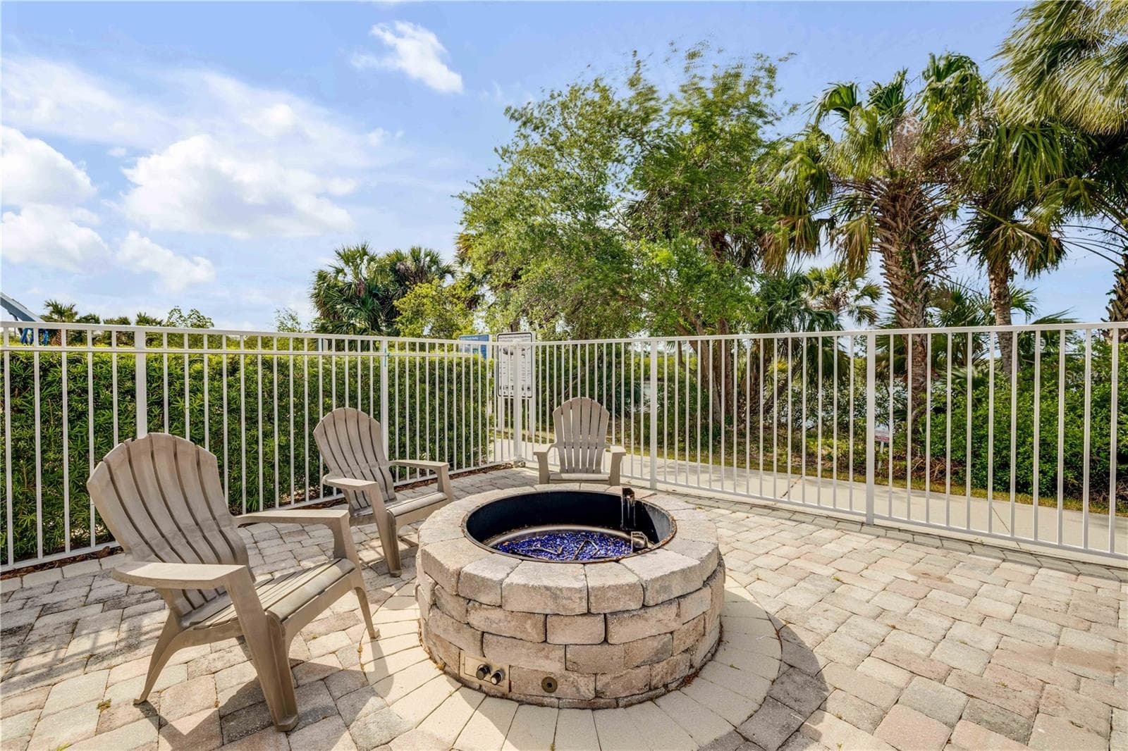 Fire pit - 1 RIVERWALK DR #303, NEW SMYRNA BEACH