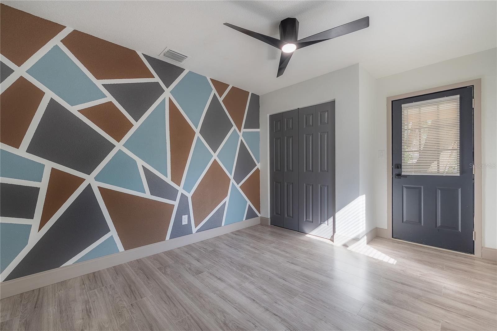 Single Family Residence at 6714 N HARER ST, TAMPA, photo 21 of 45