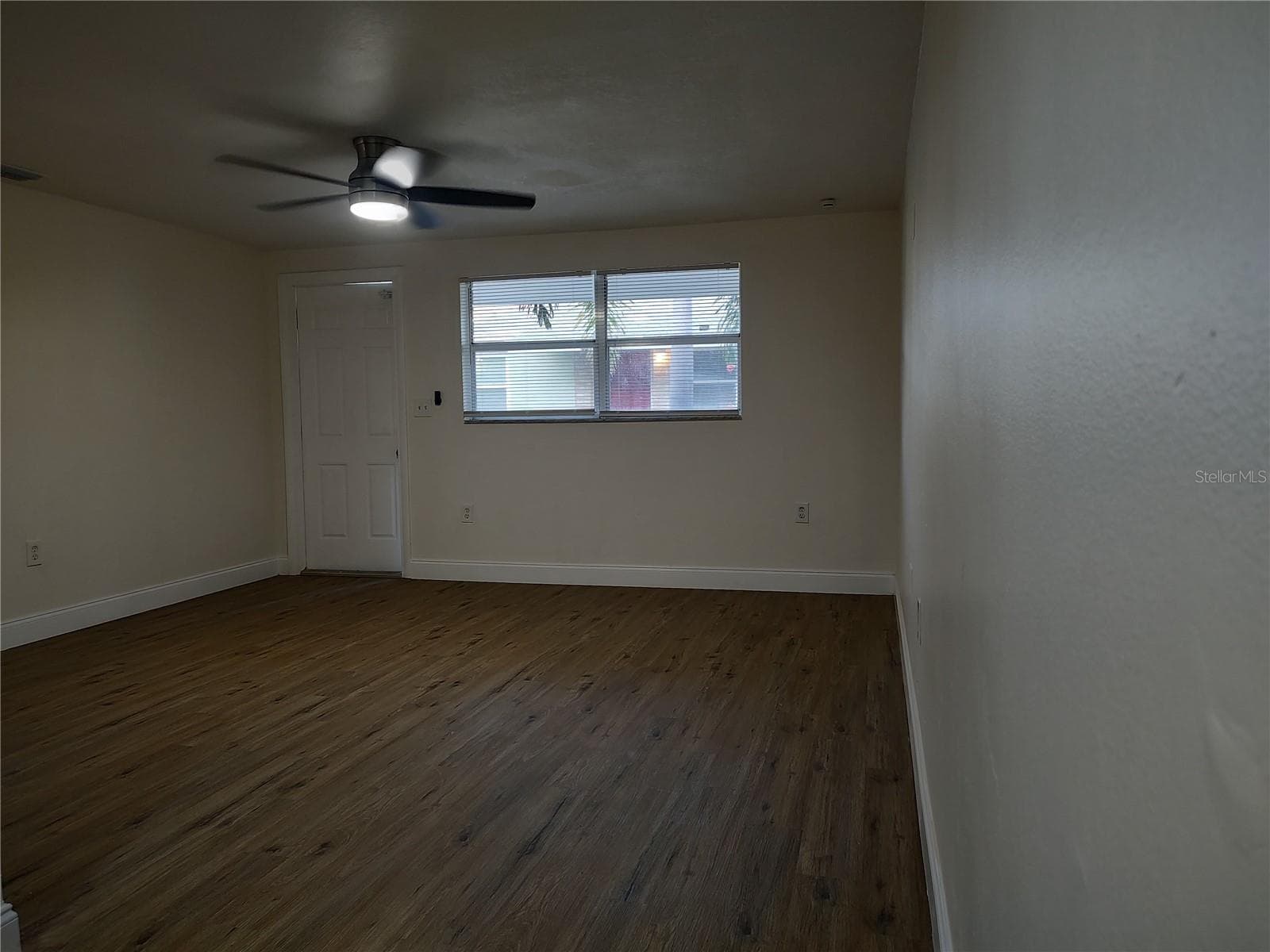 Duplex at 8050 47TH AVE N, ST PETERSBURG, photo 11 of 23