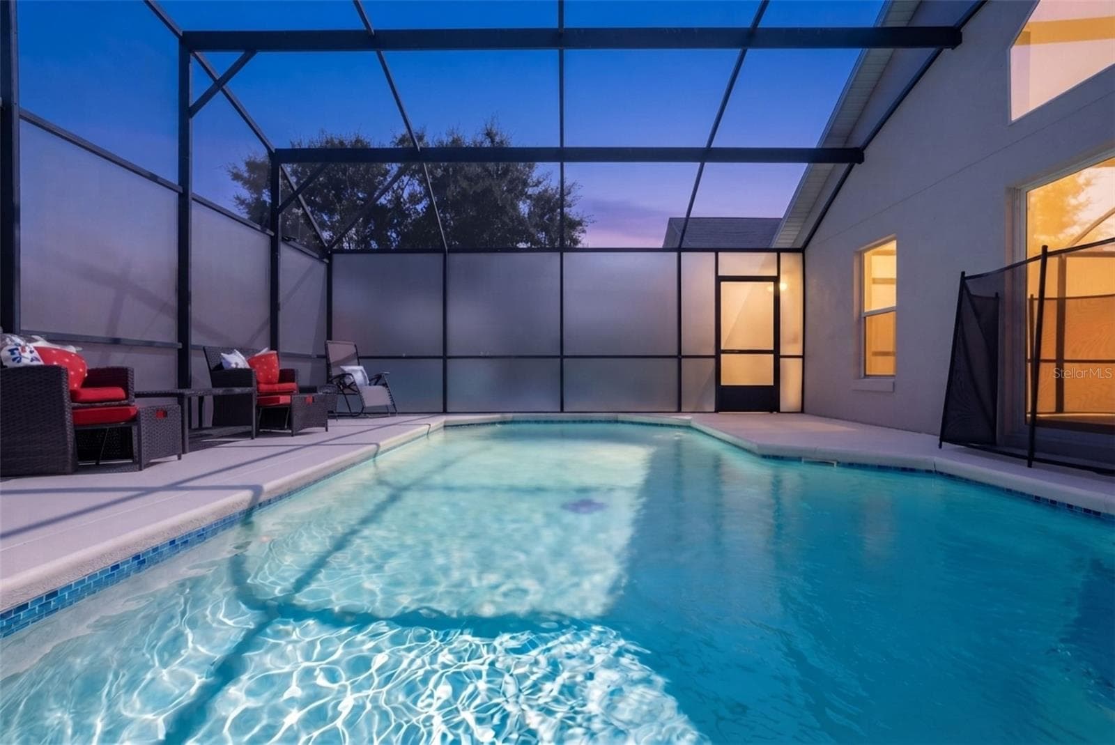 Private Pool w/ Privacy Screening - 4601 FORMBY CT, KISSIMMEE
