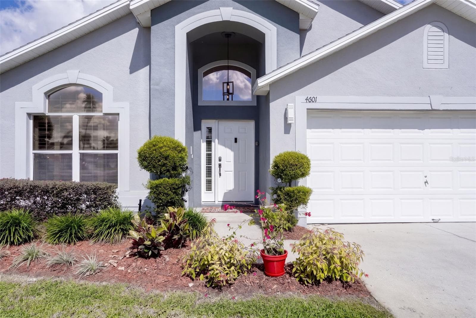 Front Garden - 4601 FORMBY CT, KISSIMMEE
