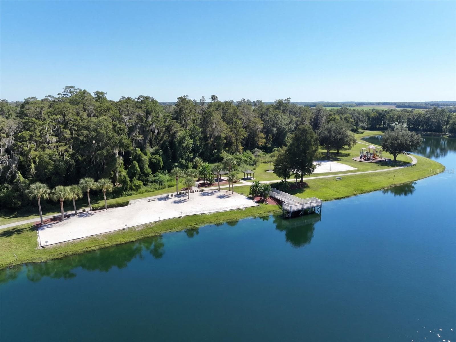 Lake Berkley Amenities - 4601 FORMBY CT, KISSIMMEE