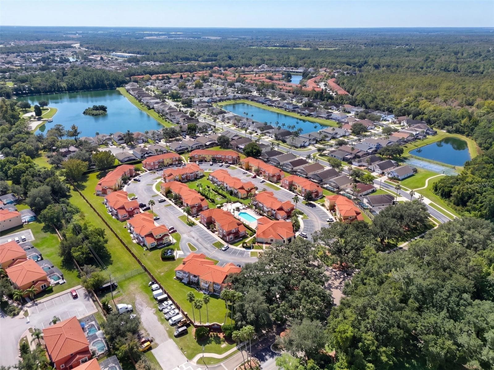 Lake Berkley Amenities - 4601 FORMBY CT, KISSIMMEE