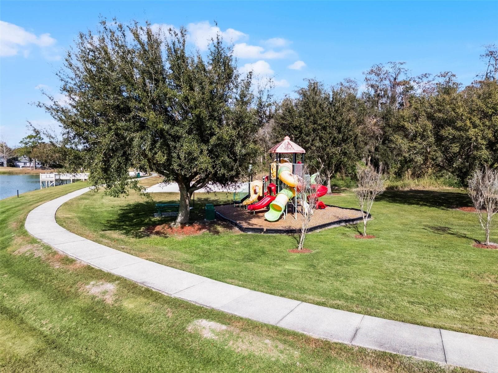 Lake Berkley Amenities - 4601 FORMBY CT, KISSIMMEE