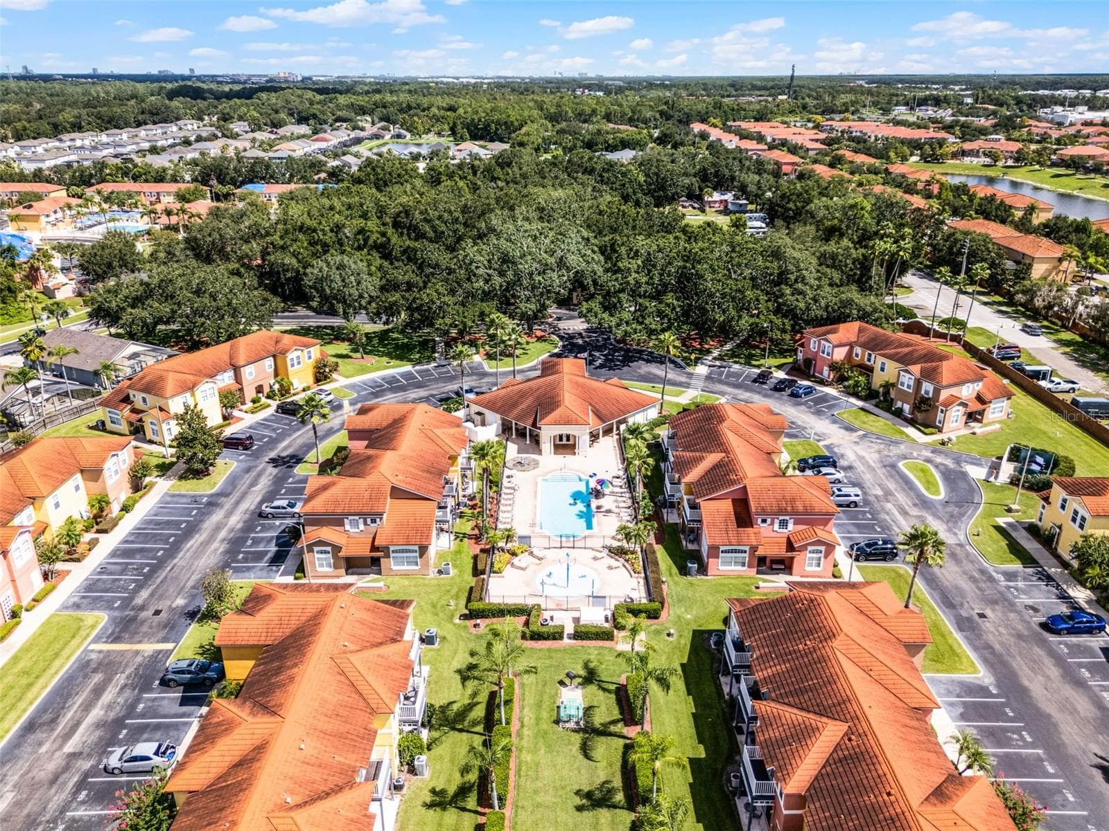 Lake Berkley Amenities - 4601 FORMBY CT, KISSIMMEE