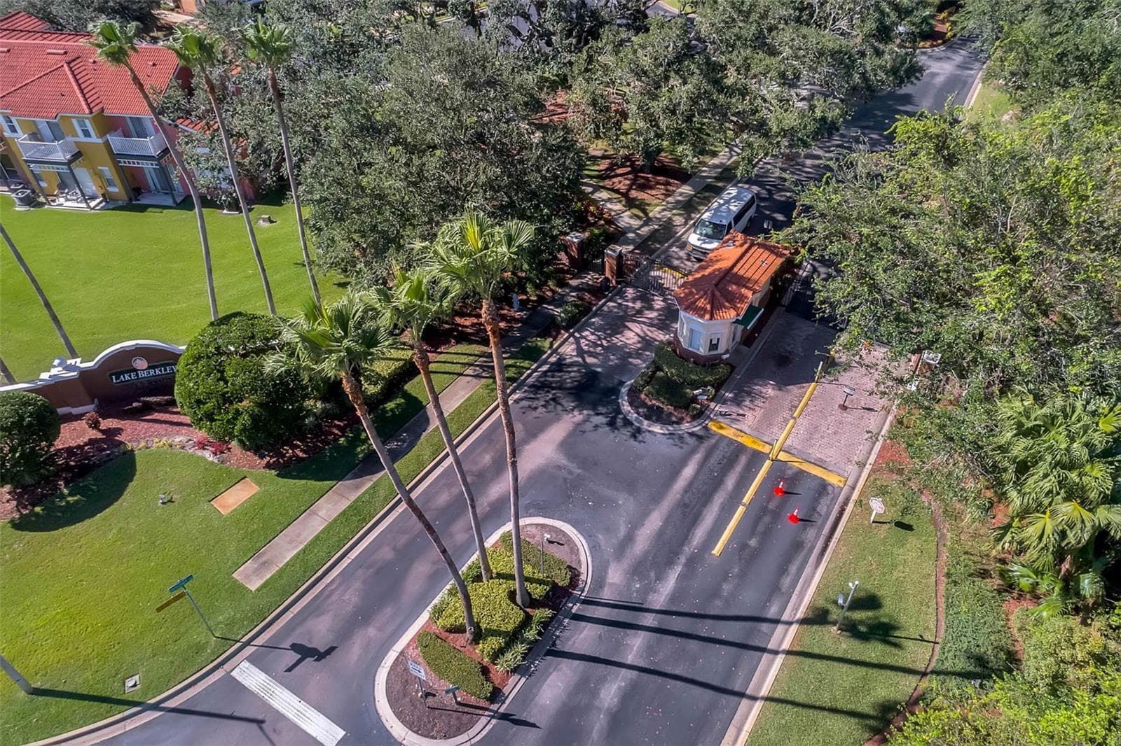 Lake Berkley Amenities - 4601 FORMBY CT, KISSIMMEE