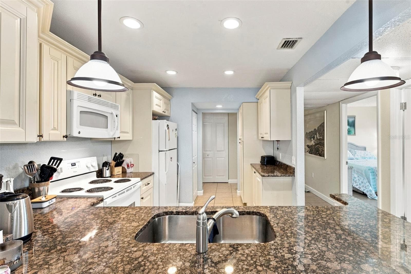 Condominium at 13000 GULF LN #201, MADEIRA BEACH, photo 15 of 56