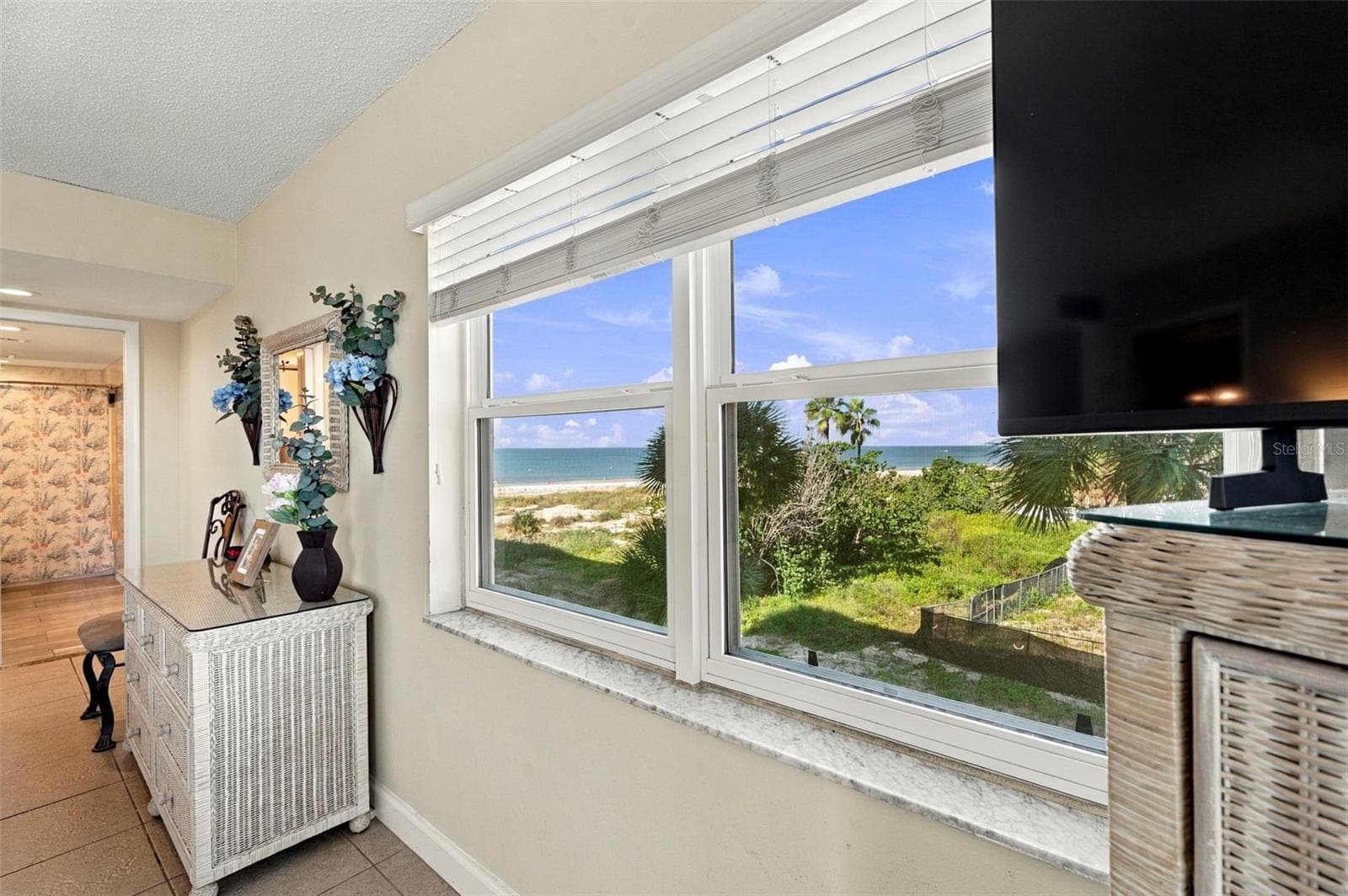 Condominium at 13000 GULF LN #201, MADEIRA BEACH, photo 31 of 56
