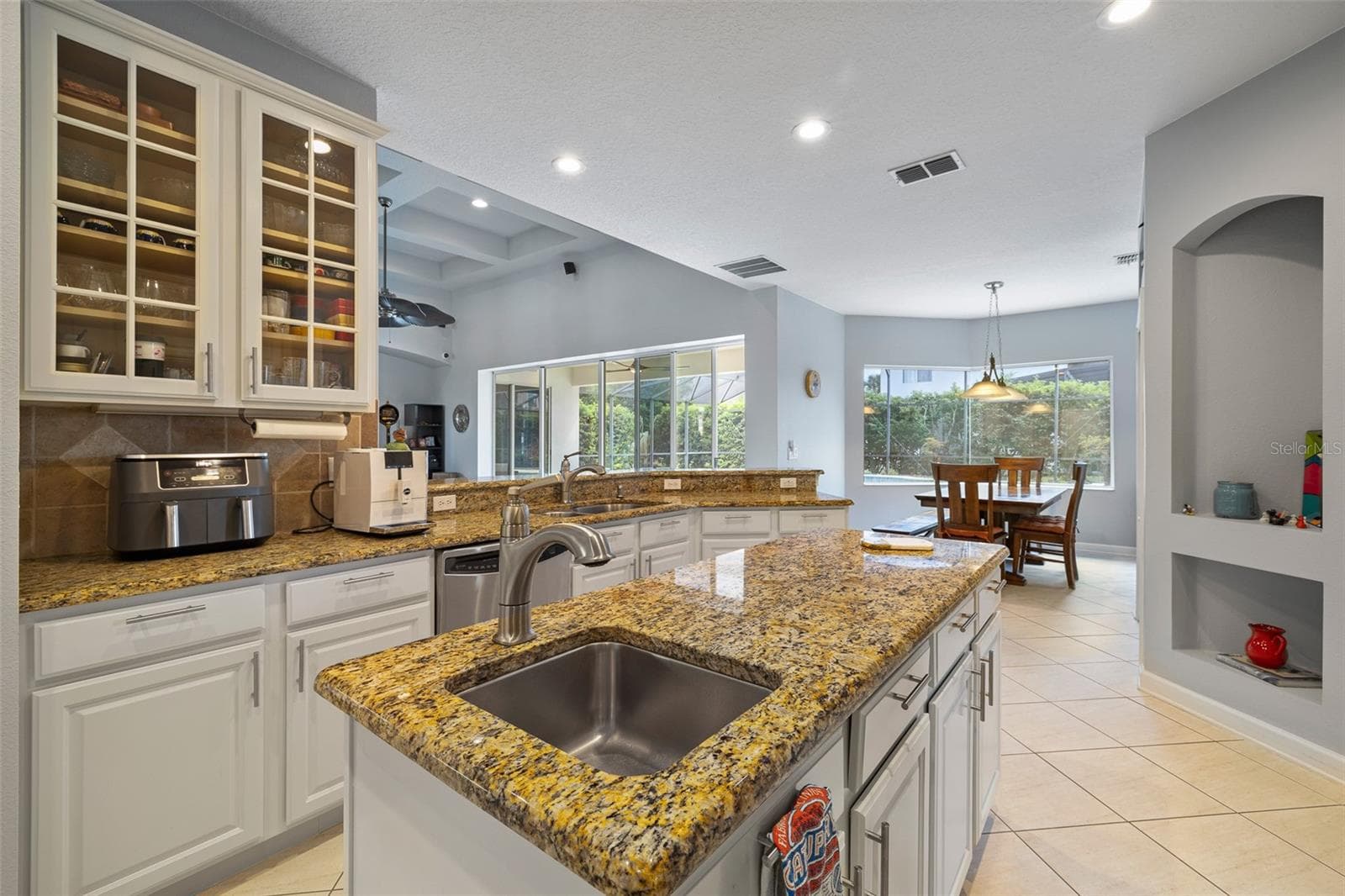 Single Family Residence at 13618 LARSEN LN, WINTER GARDEN, photo 41 of 91