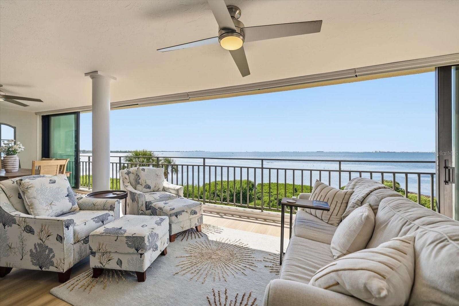 Condominium at 6460 MOURNING DOVE DR #305, BRADENTON, photo 2 of 82
