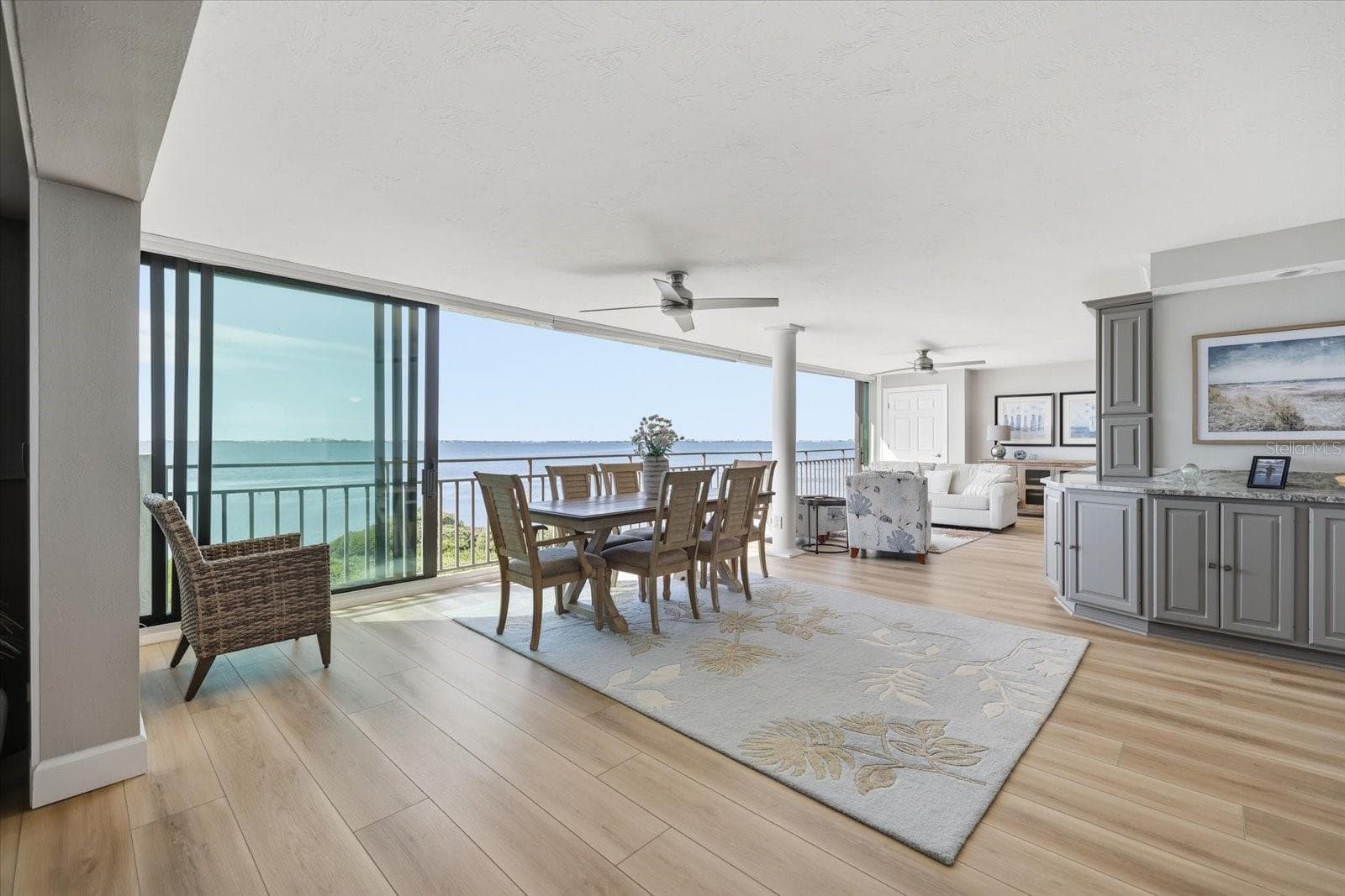 Condominium at 6460 MOURNING DOVE DR #305, BRADENTON, photo 16 of 82
