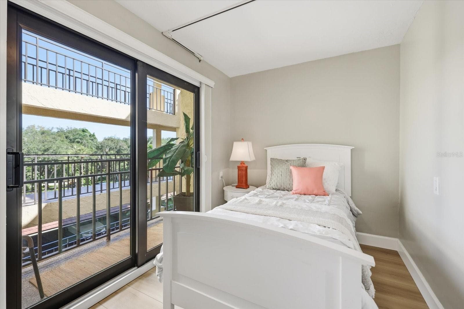 Condominium at 6460 MOURNING DOVE DR #305, BRADENTON, photo 39 of 82