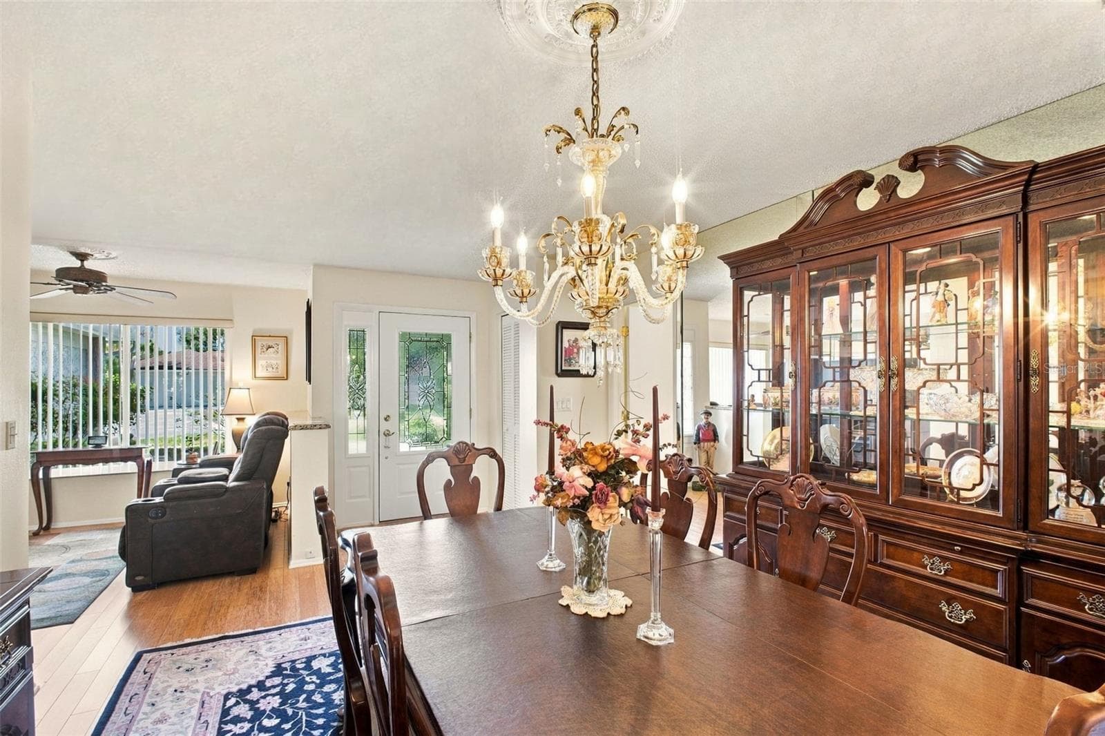 The large dining room is perfect for hosting holiday with family & friends~ - 1743 MACDONNELL DR, PALM HARBOR