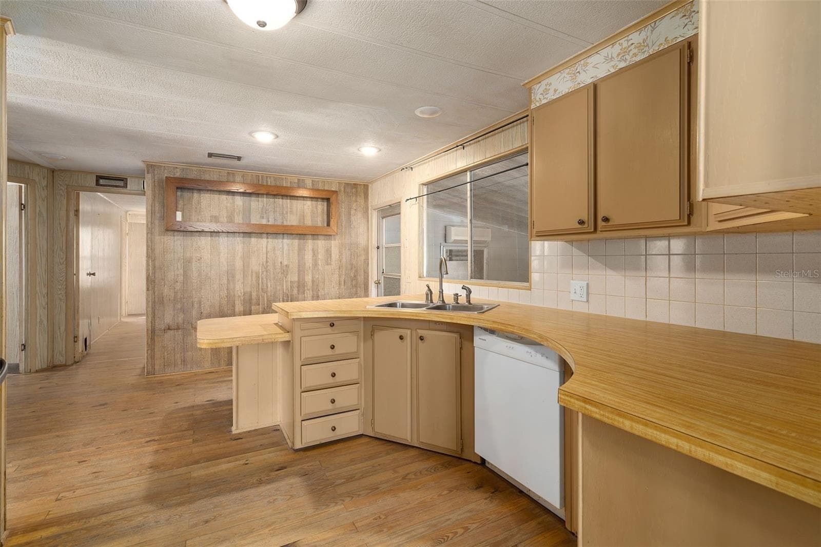 Manufactured Home at 137 PINE TREE DR, DEBARY, photo 15 of 31